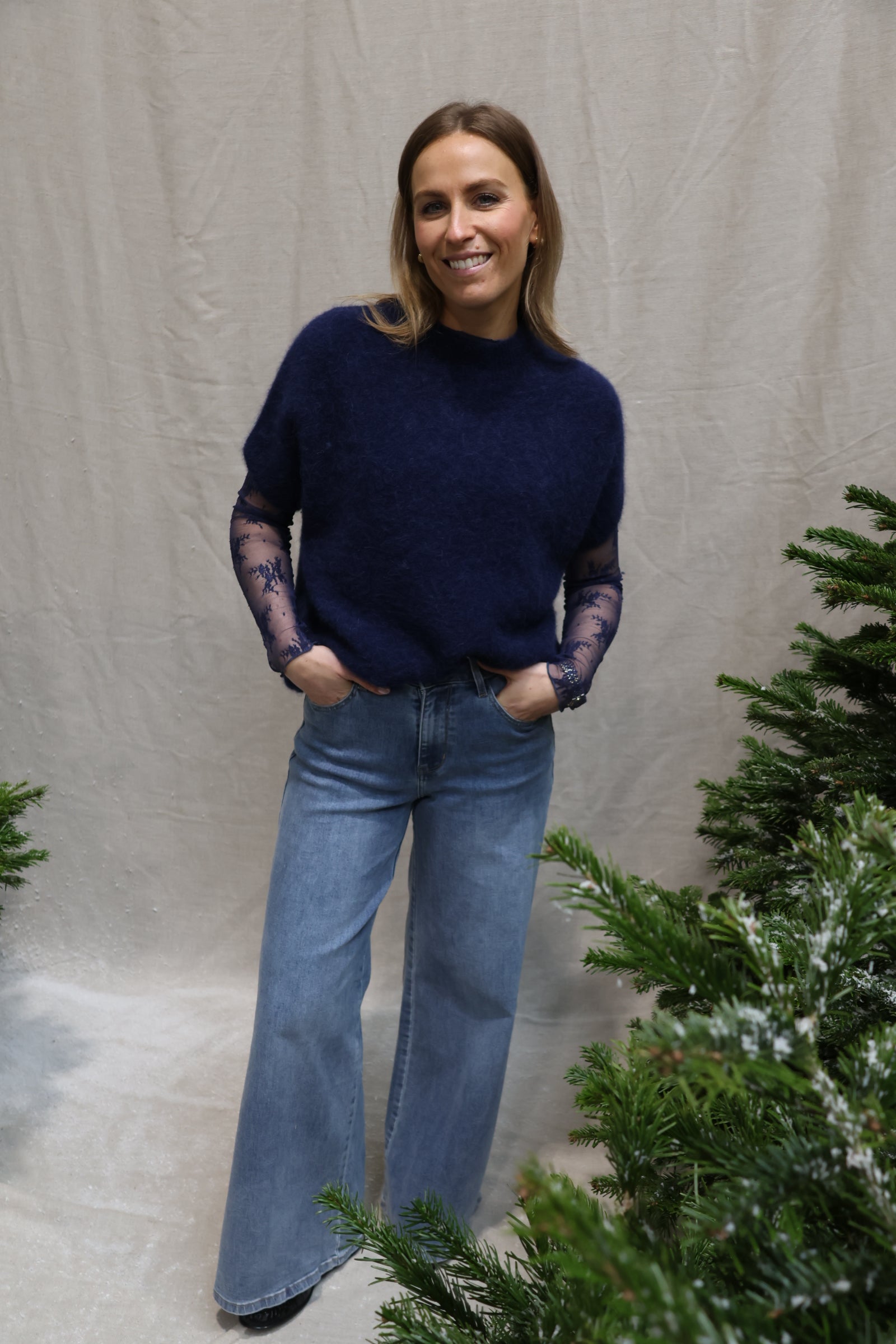 Vivi sleeveless knit navy