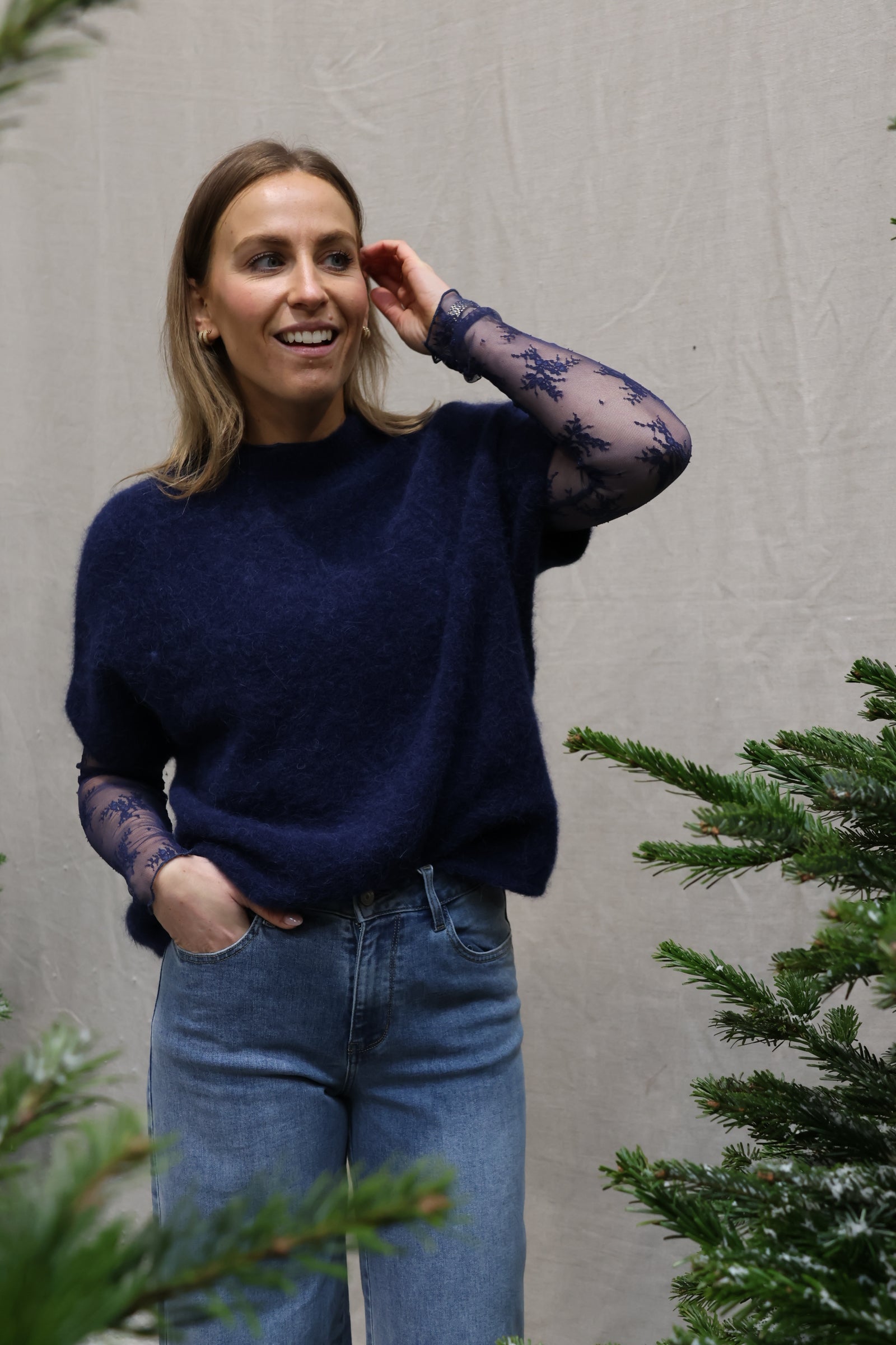 Vivi sleeveless knit navy