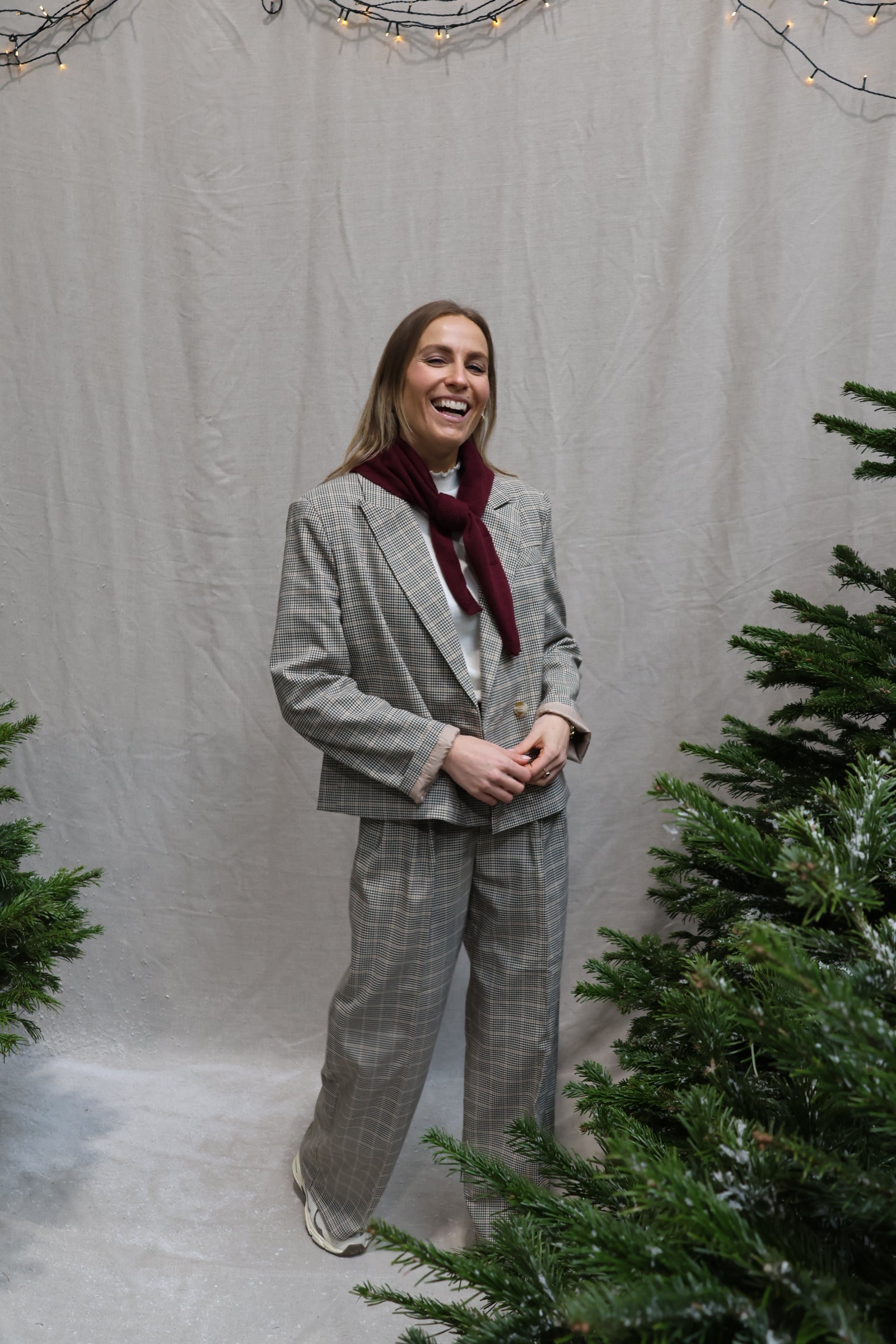 Phaebo scarf bordeaux