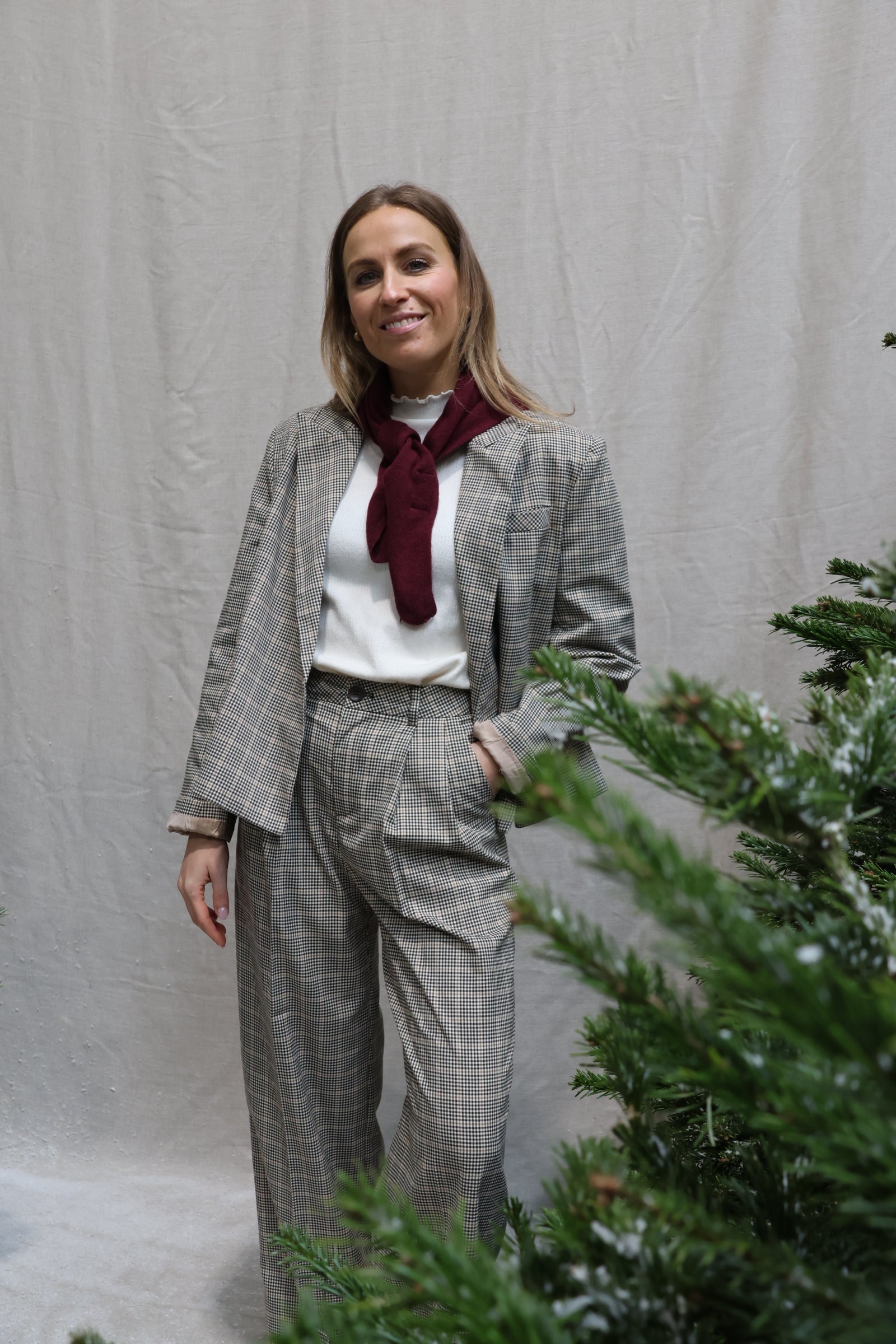 Phaebo scarf bordeaux