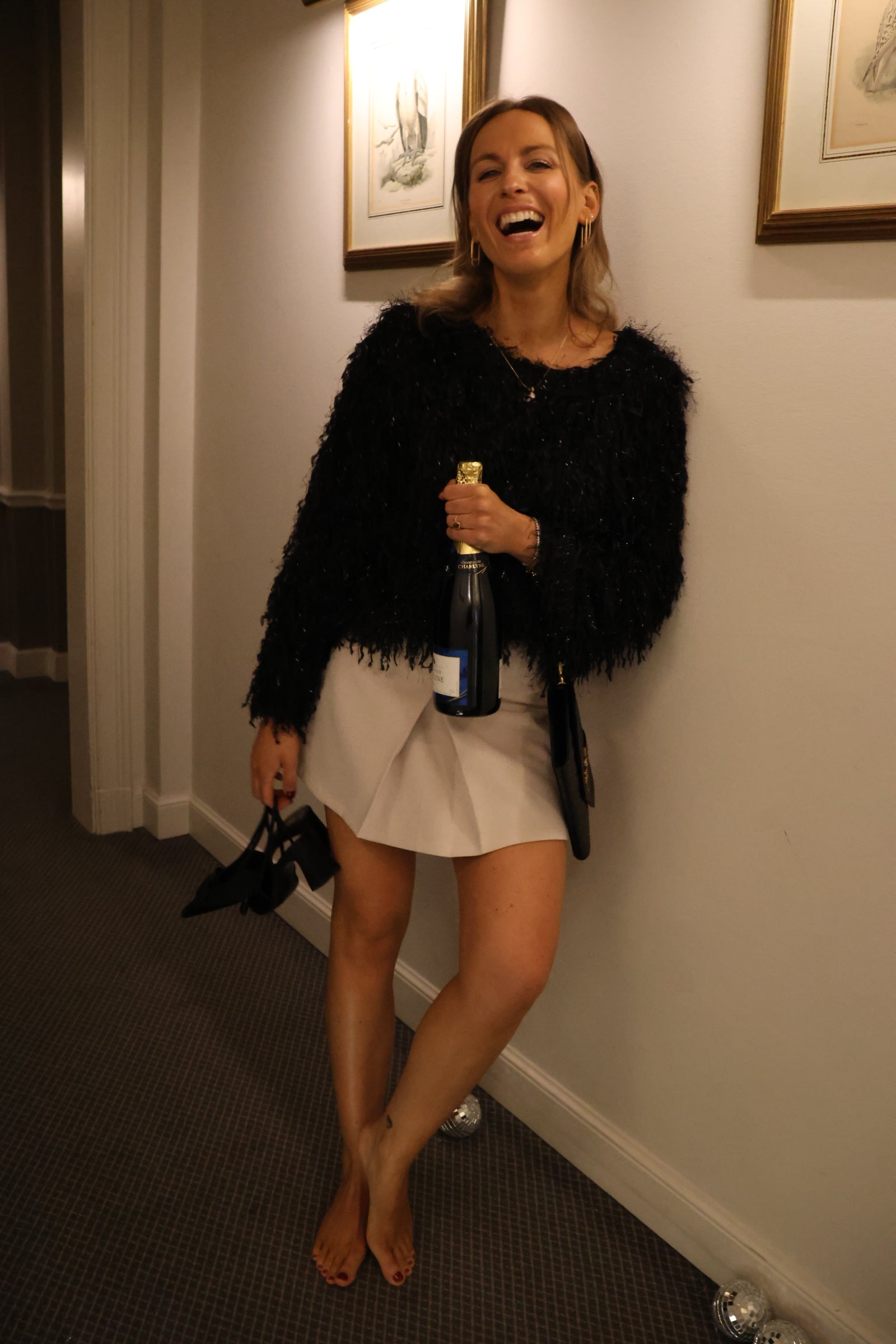 Holly fluffy top black