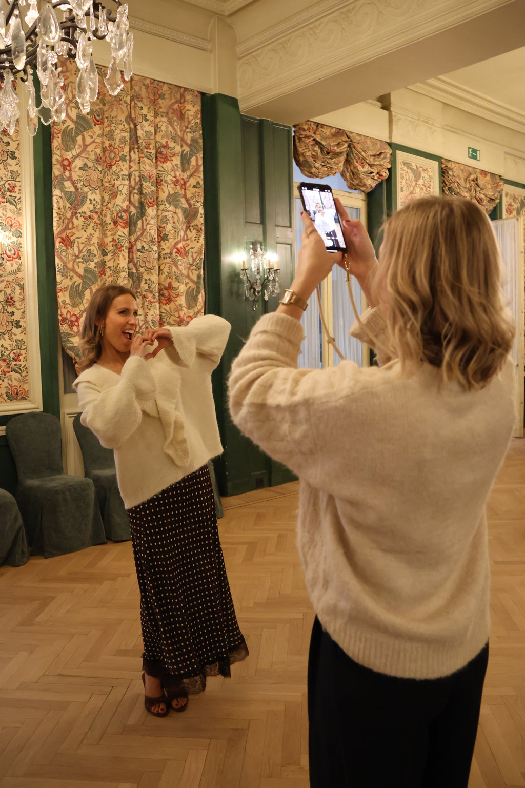 Michelle ruffle knit offwhite