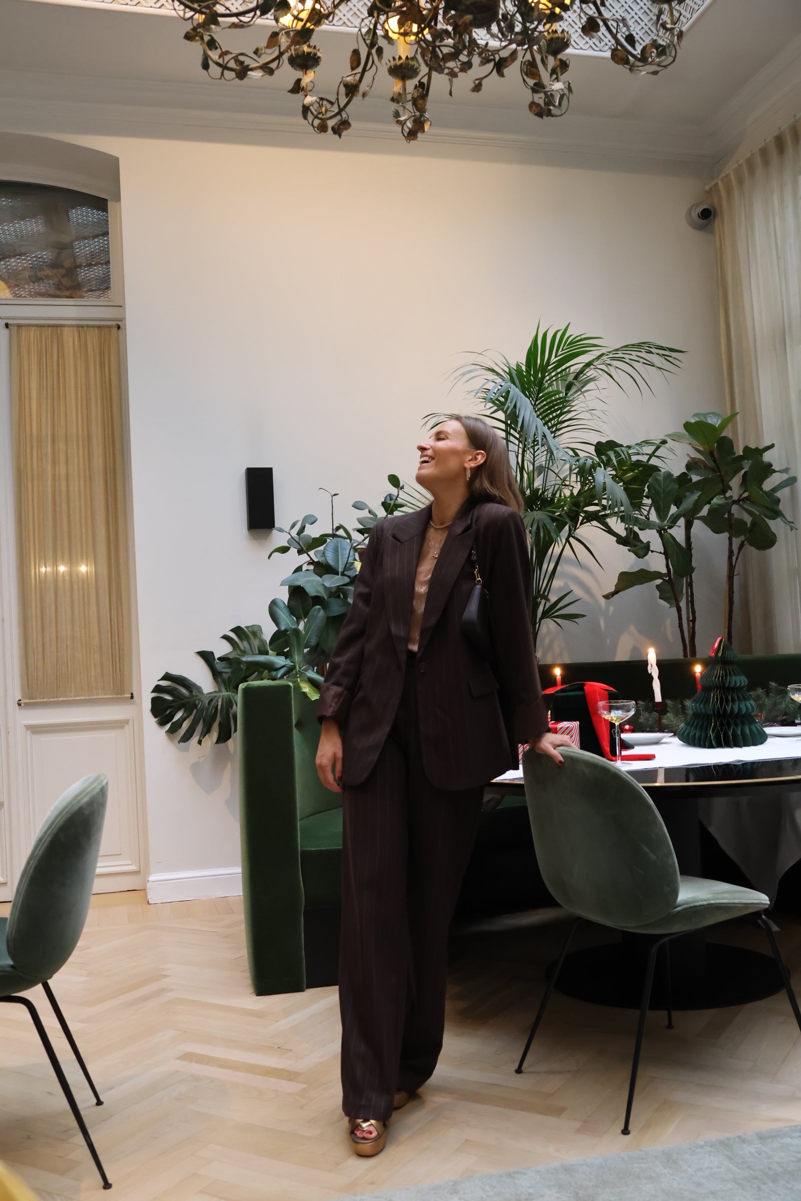 Charlotte lace top latté