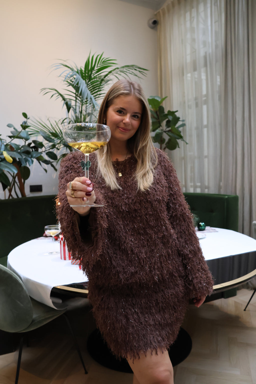 Holly fluffy skirt brown