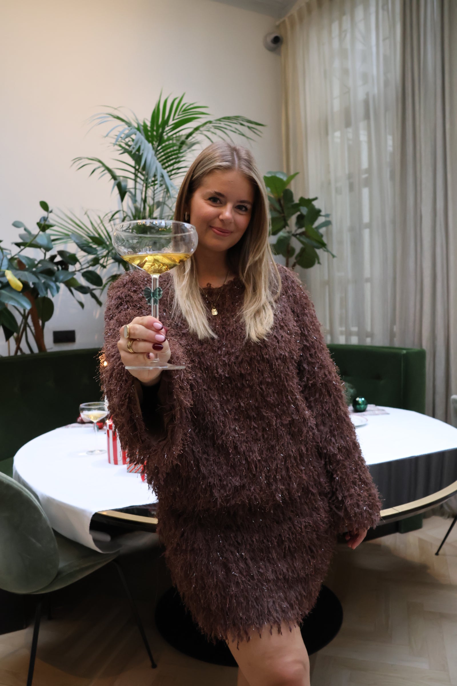 Holly fluffy skirt brown