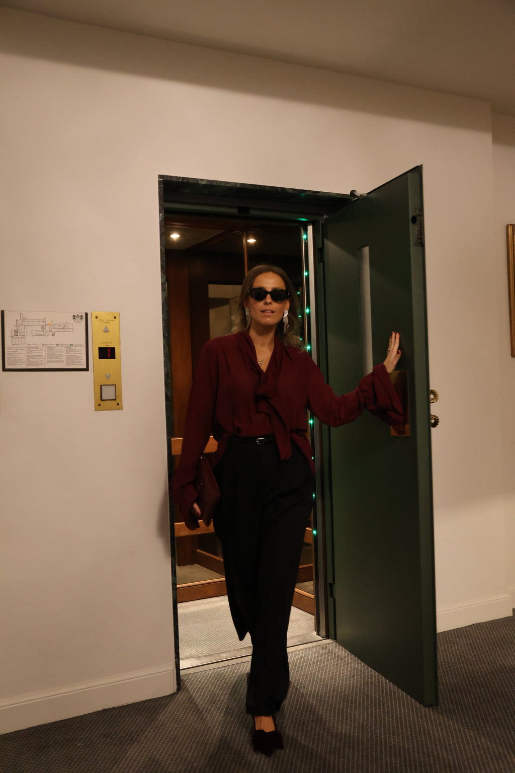 Aurore detail blouse bordeaux