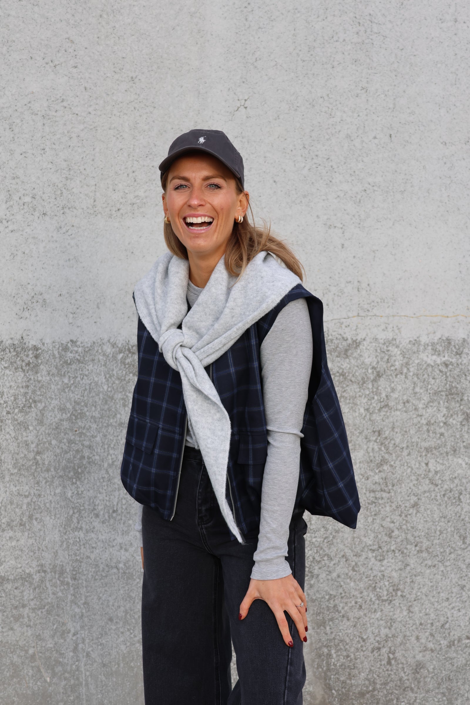 Faye mouwloos vestje carreaux marine