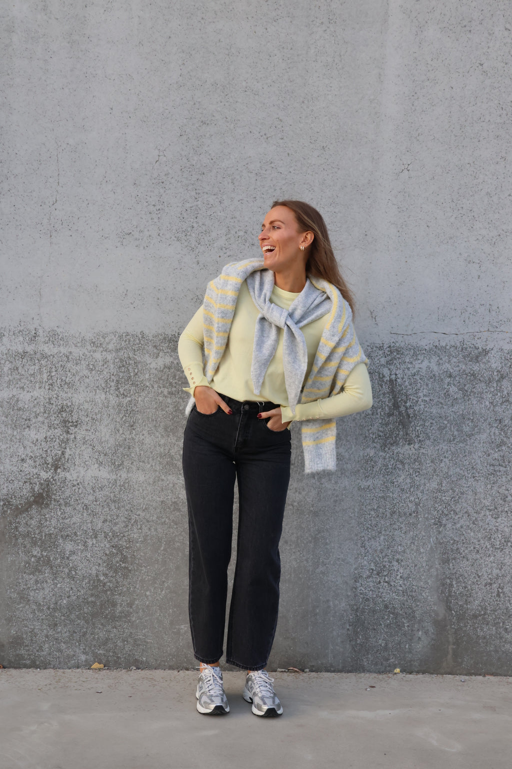 Emma pulletje zachtgeel