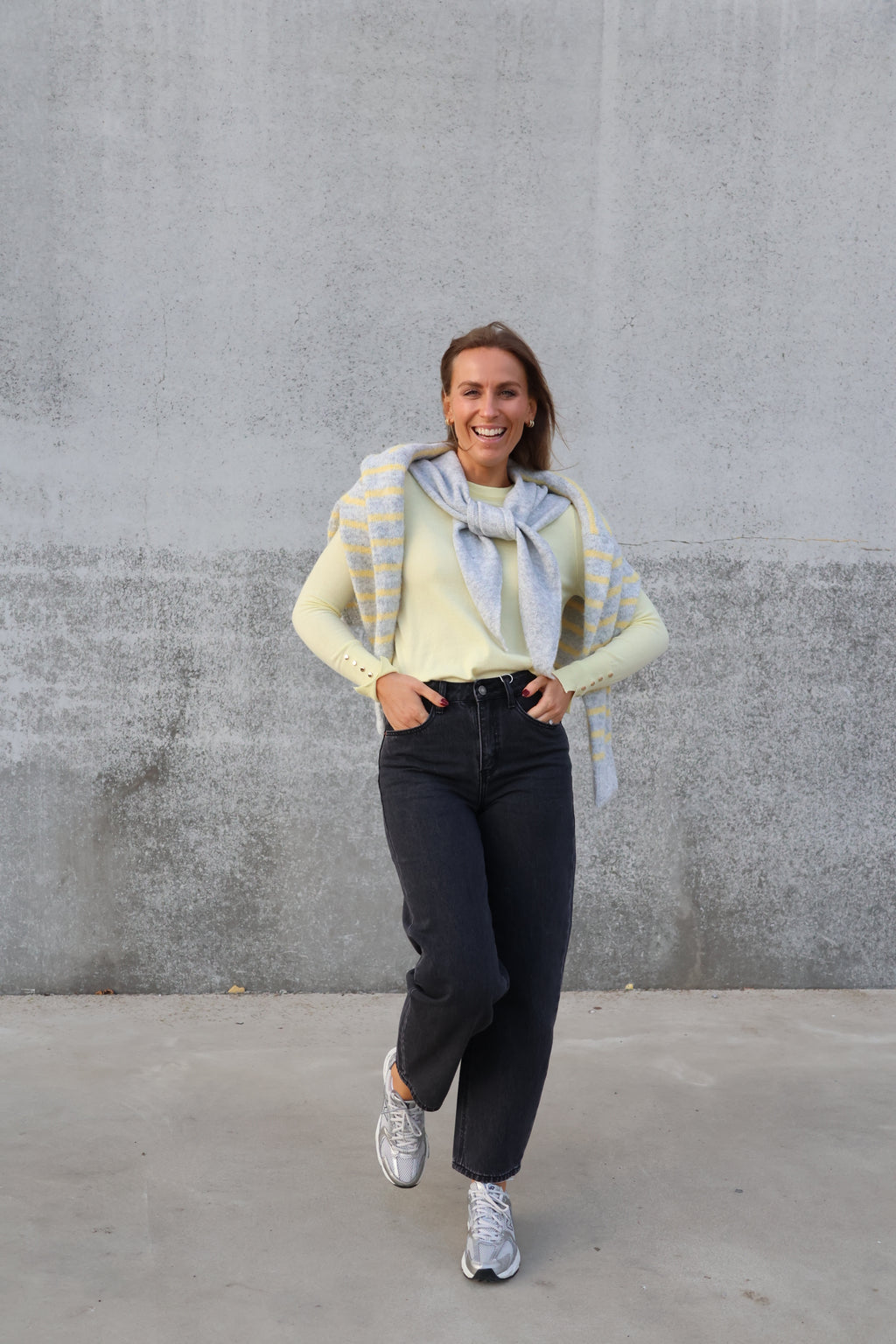 Emma pulletje zachtgeel