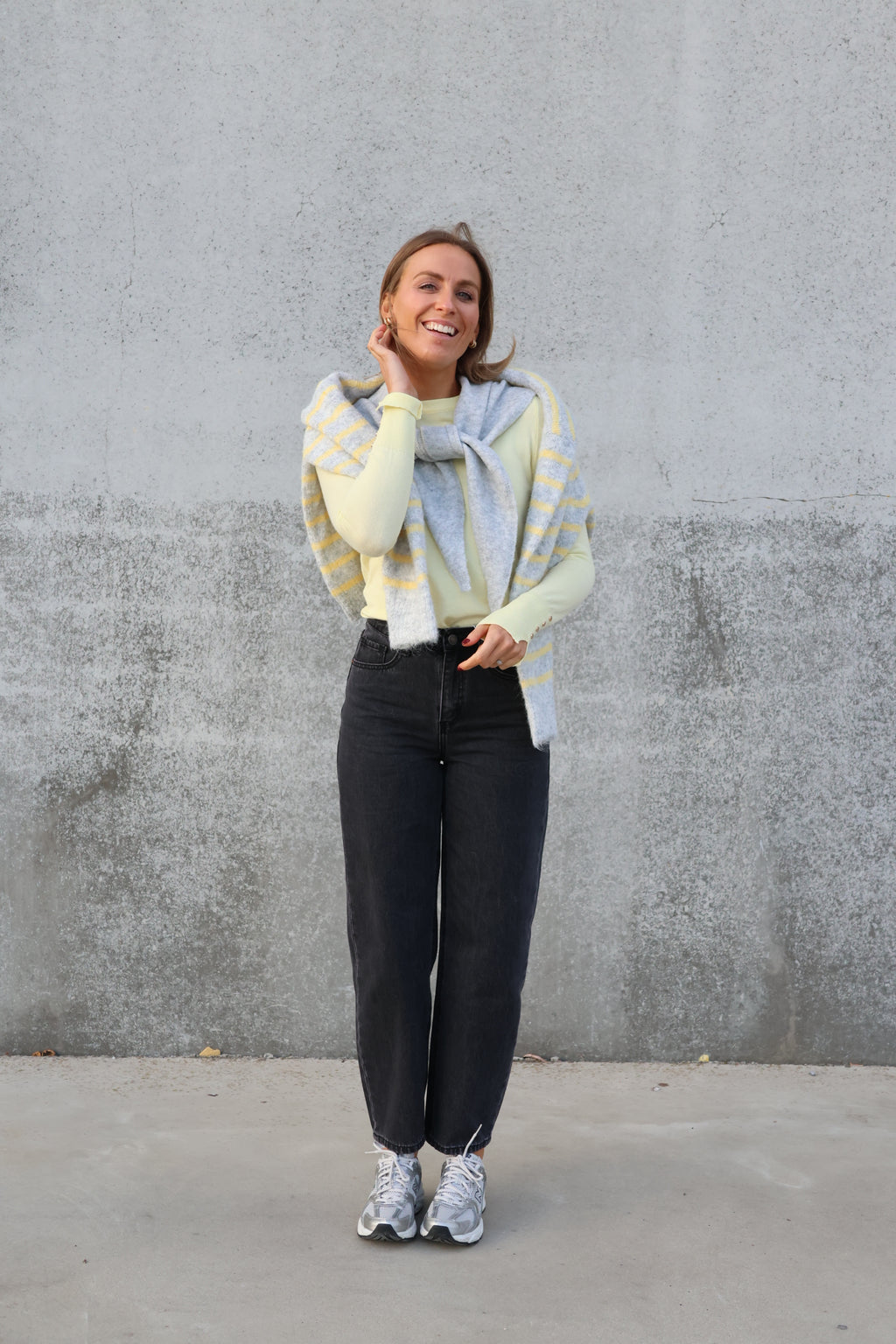 Emma pulletje zachtgeel