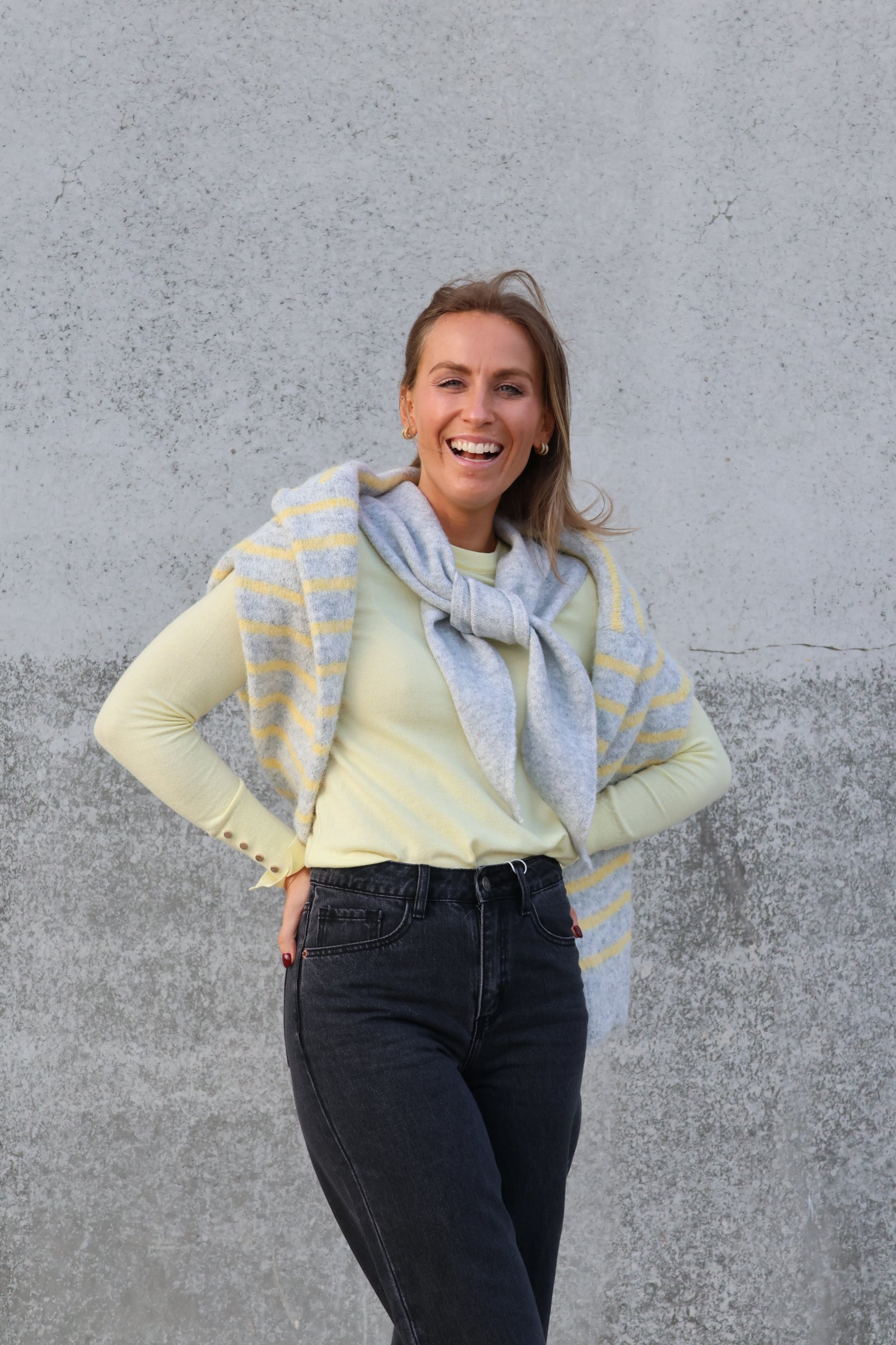 Emma pulletje zachtgeel