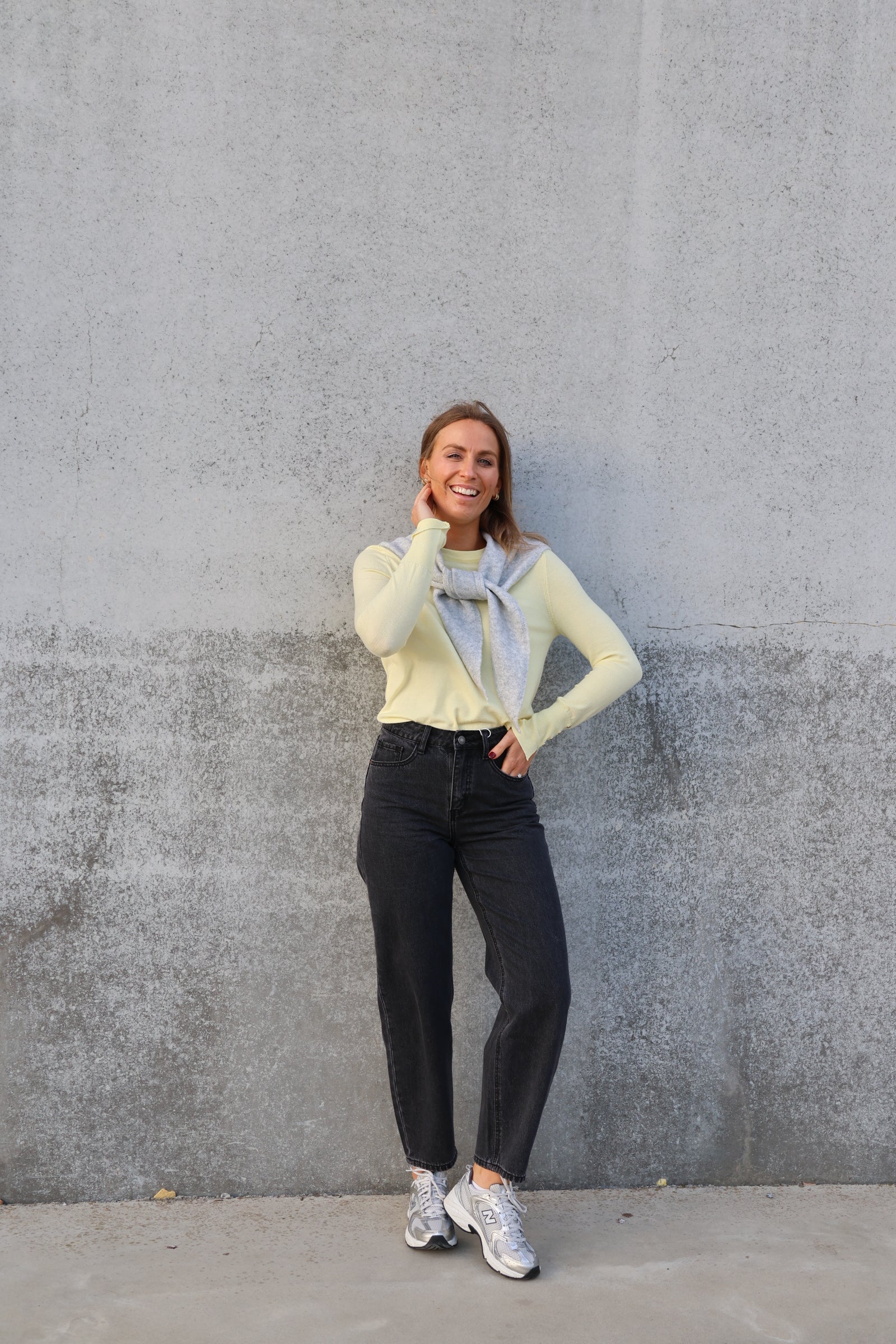 Emma pulletje zachtgeel