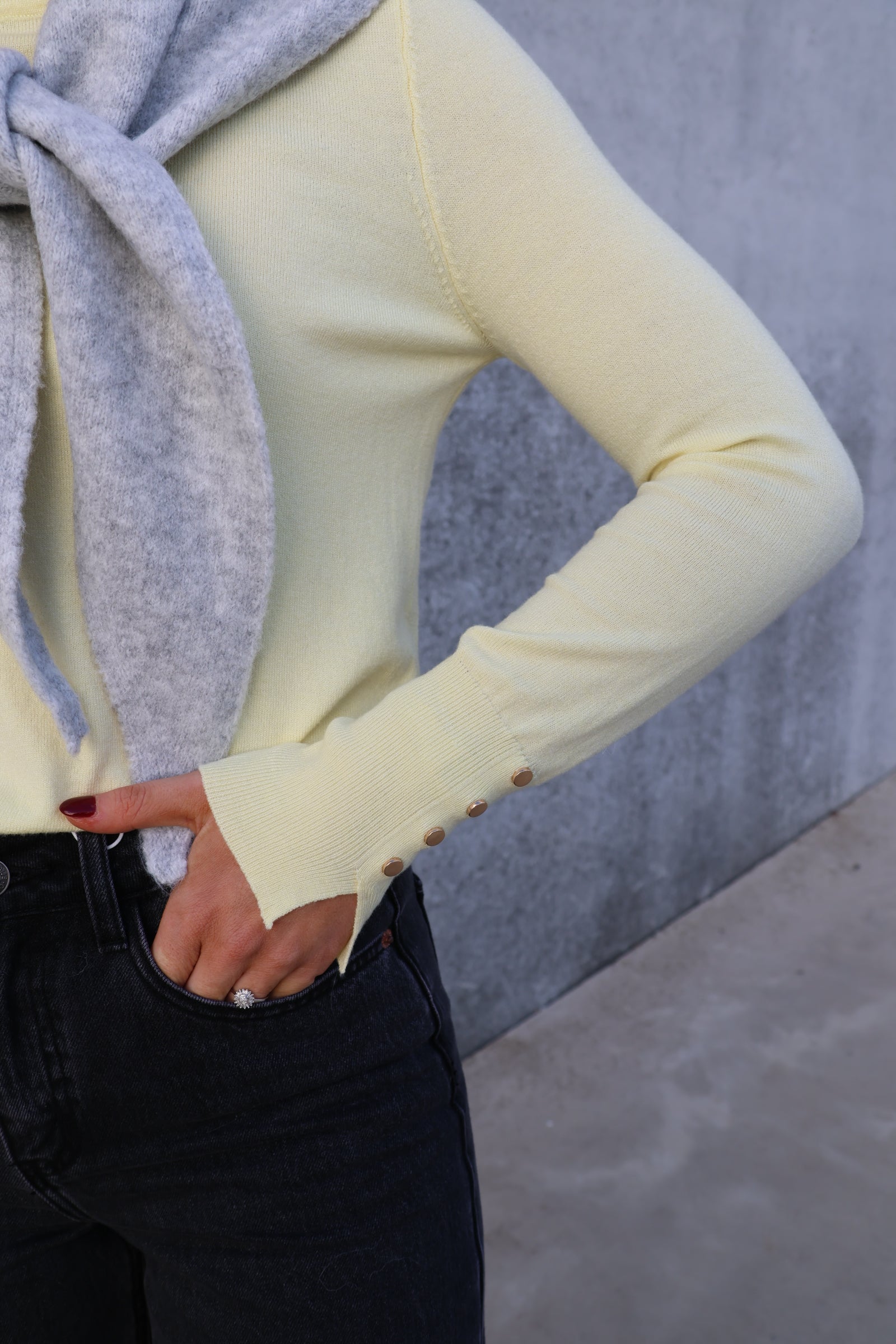 Emma pulletje zachtgeel