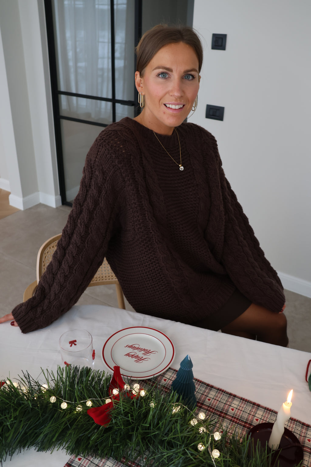 Marcella cable knit brown