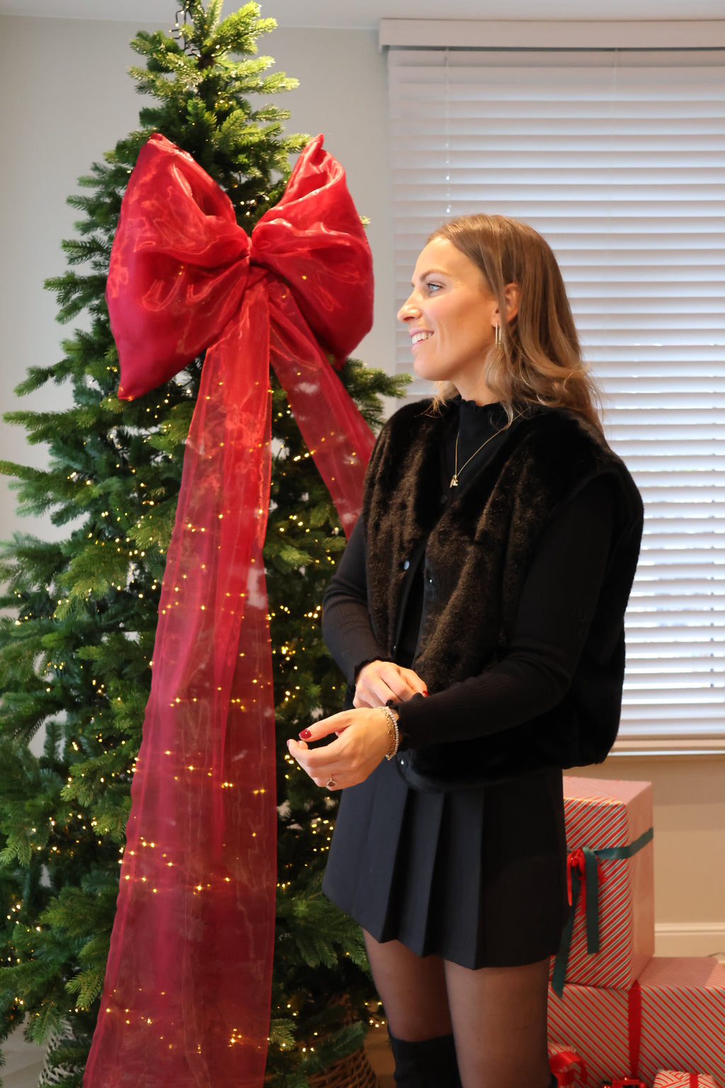 Faux fur vestje black