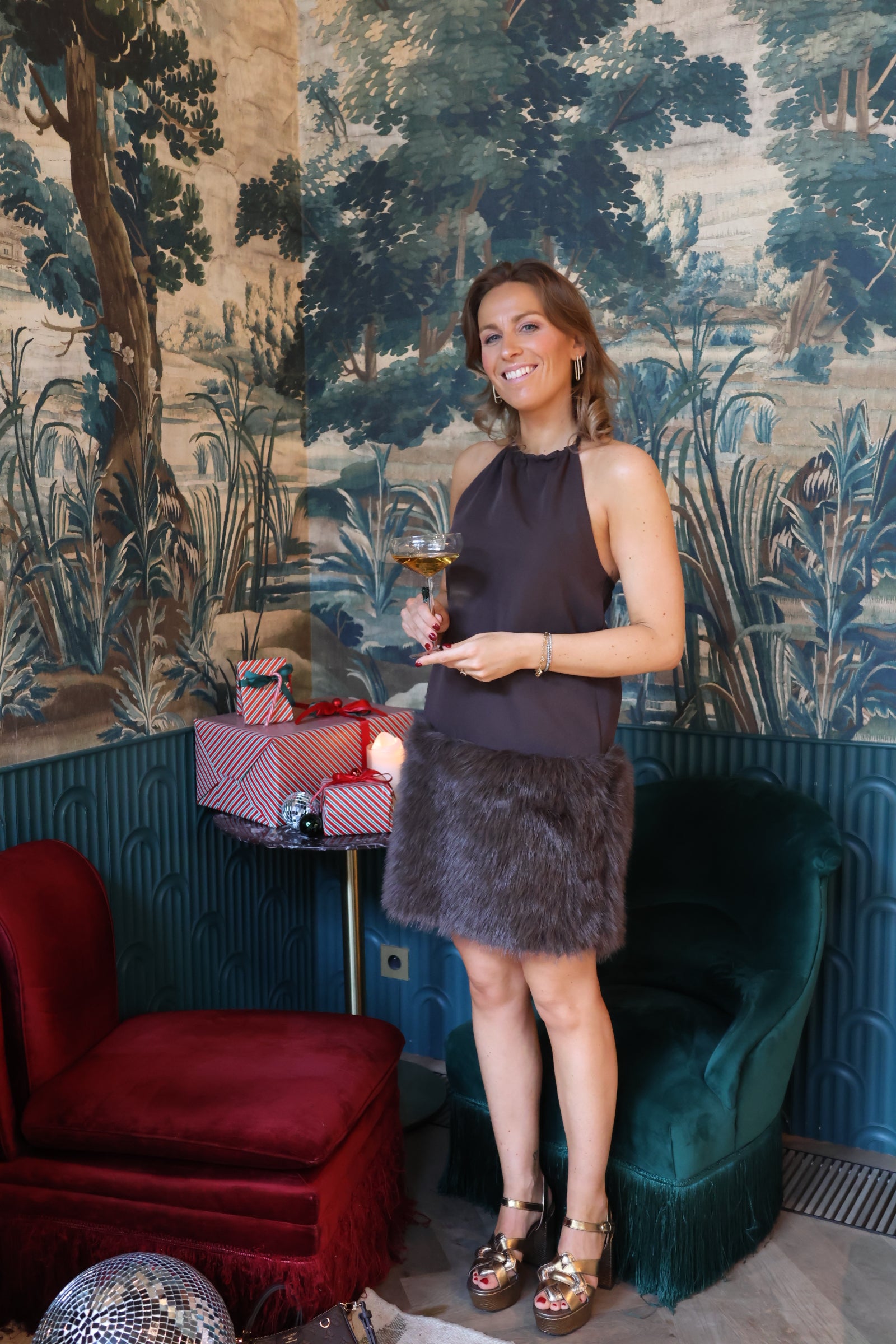 Scarlett fluffy dress brown