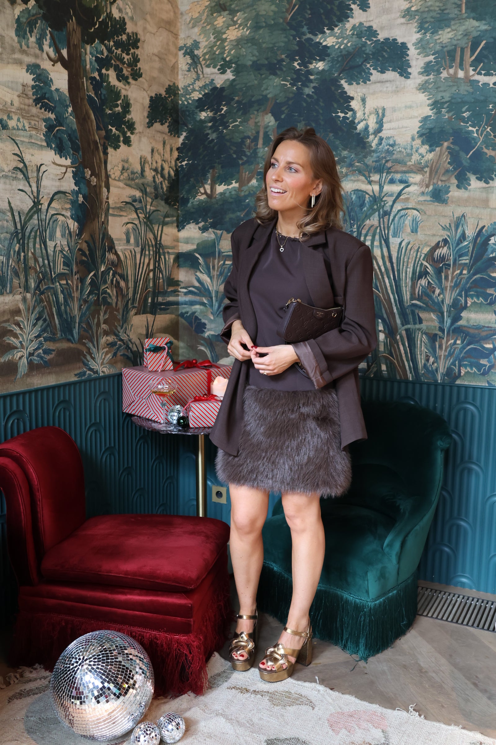 Scarlett fluffy dress brown