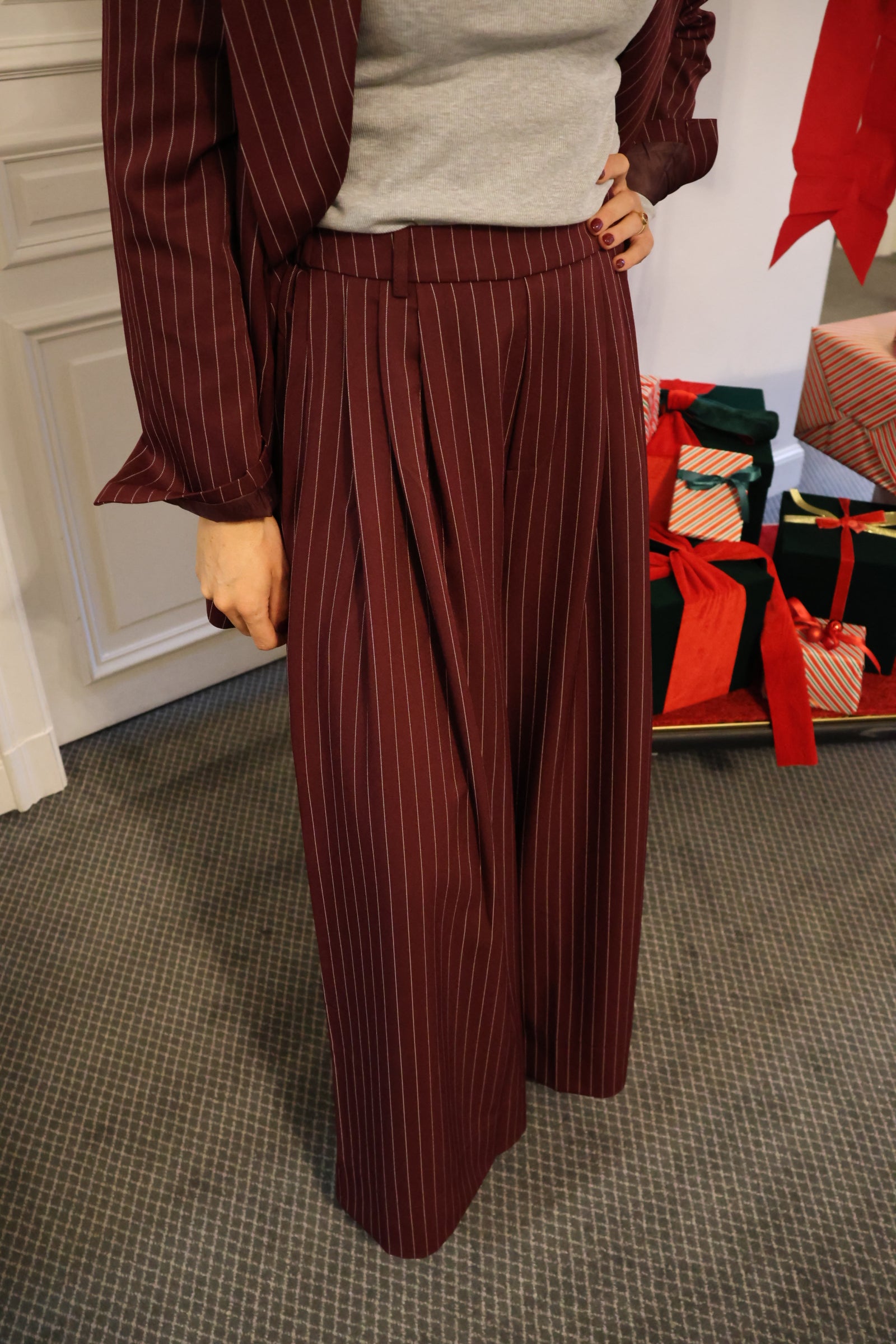 Gloria striped trousers bordeaux