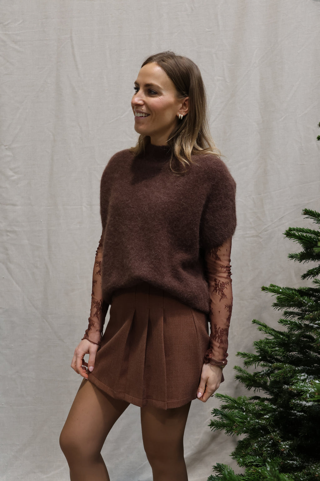 Vivi sleeveless knit brown