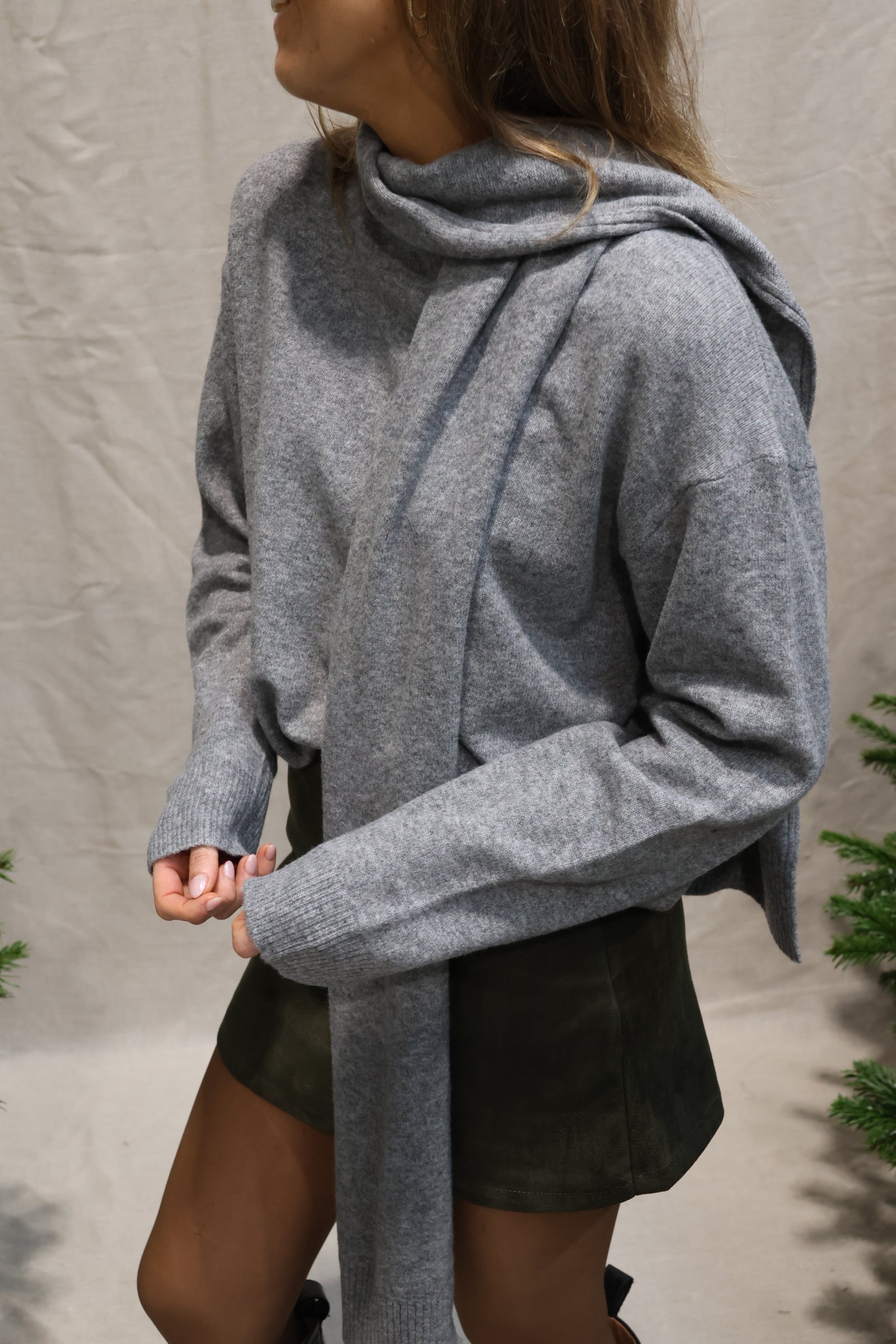 Felice knit with scarf grey