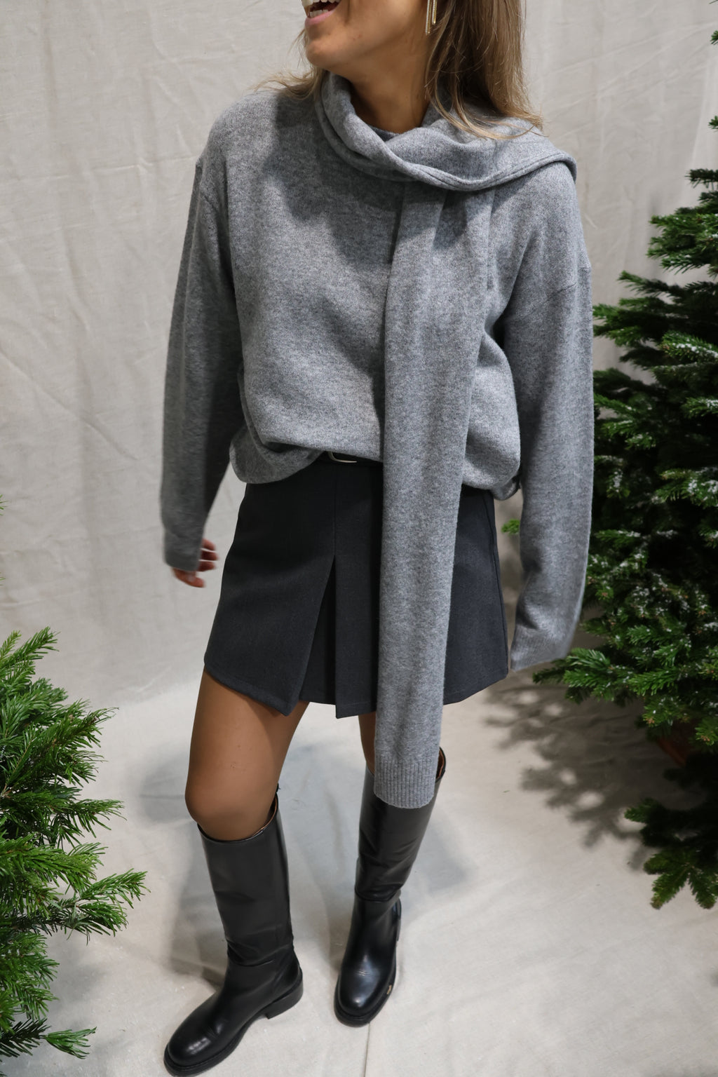 Felice knit with scarf grey