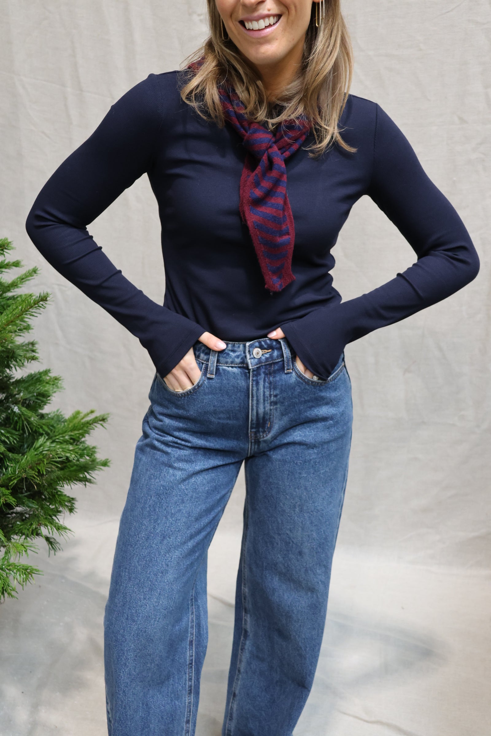 Phaebo striped scarf navy