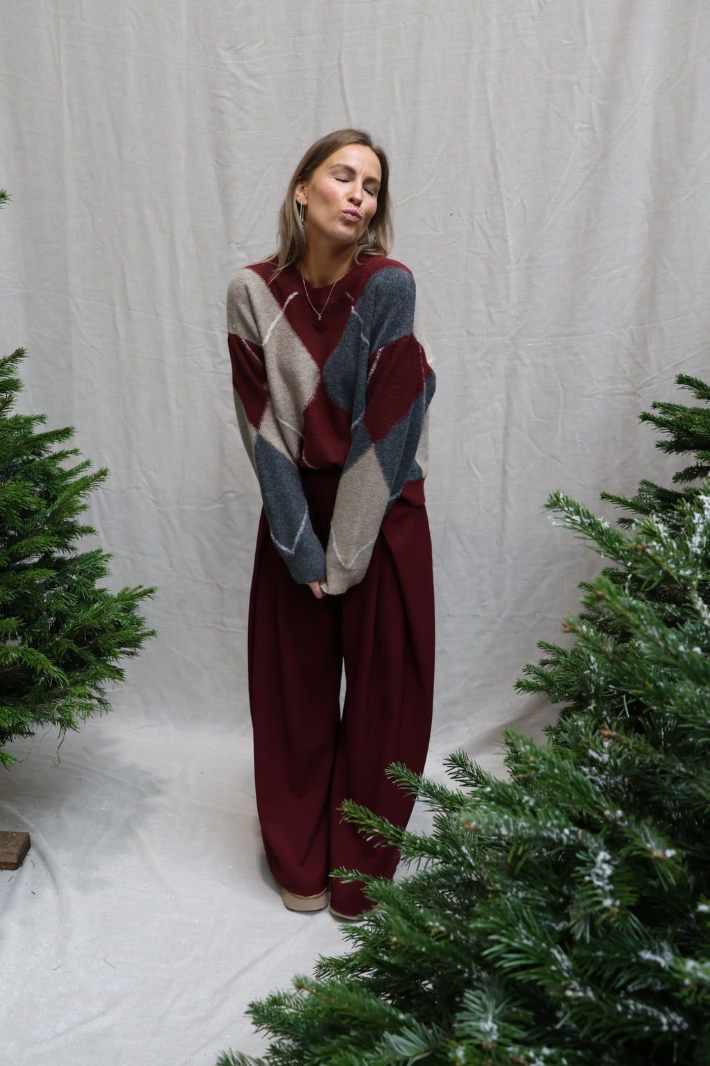 Lena detail trousers bordeaux