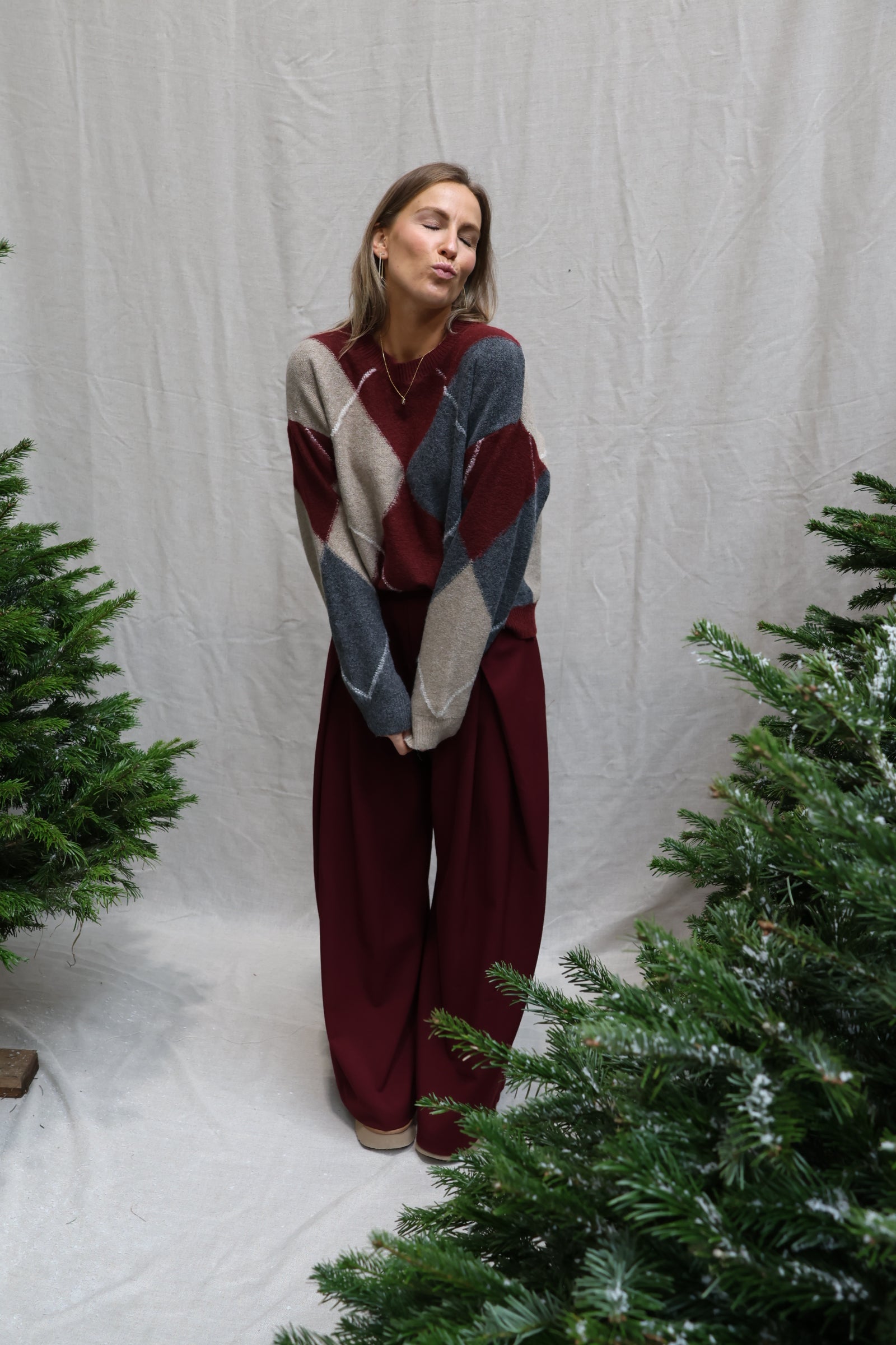 Lena detail trousers bordeaux