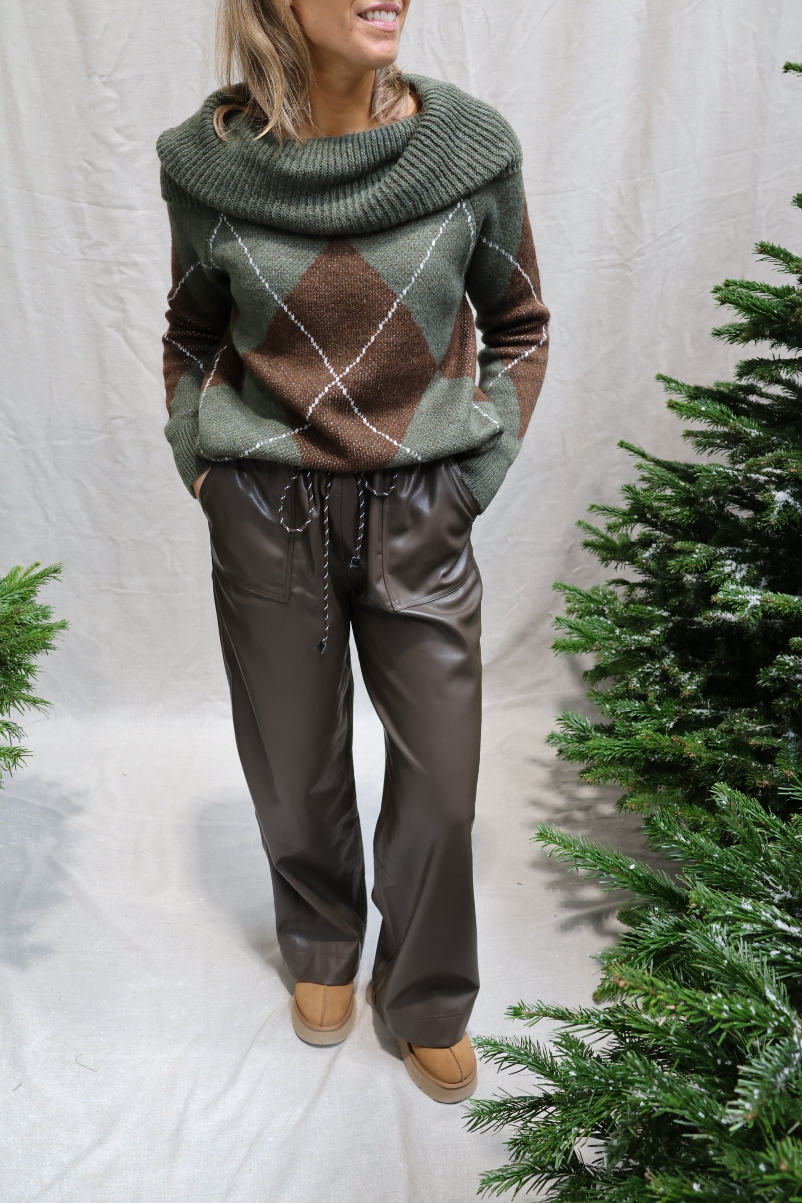 Beatrice faux leather trousers kaki/brown