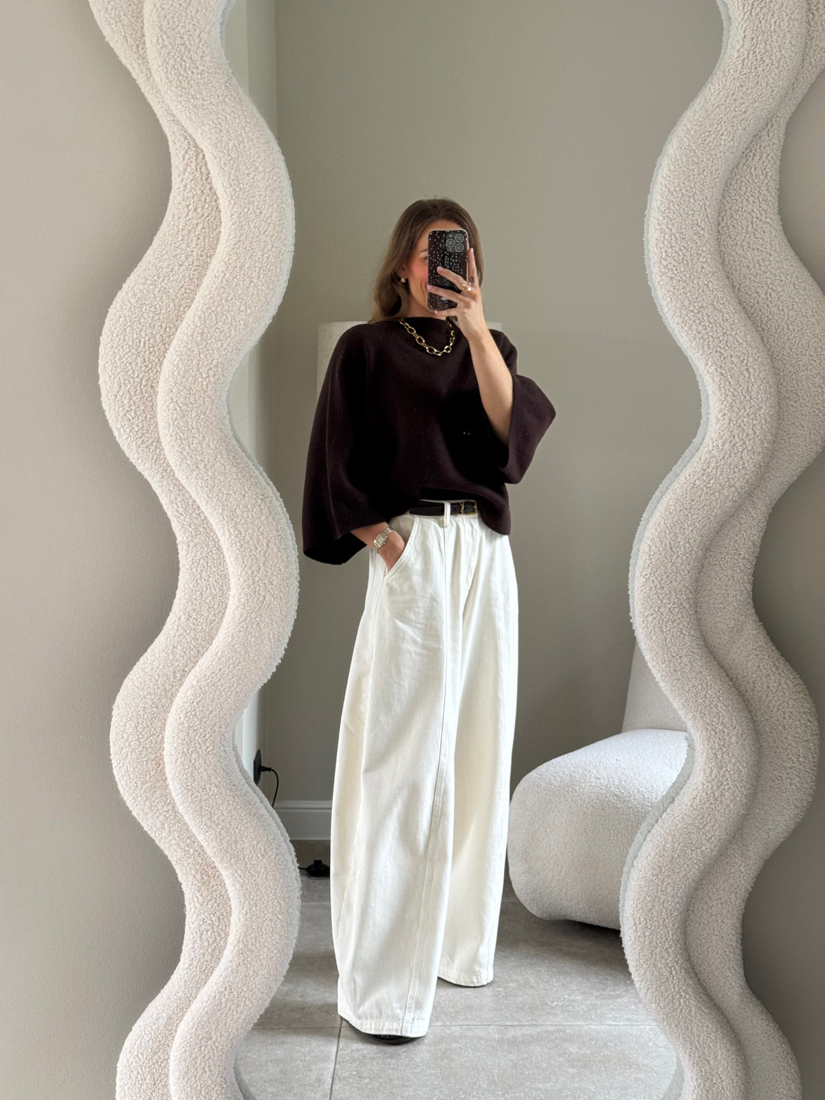 Luka round neck pull donkerbruin