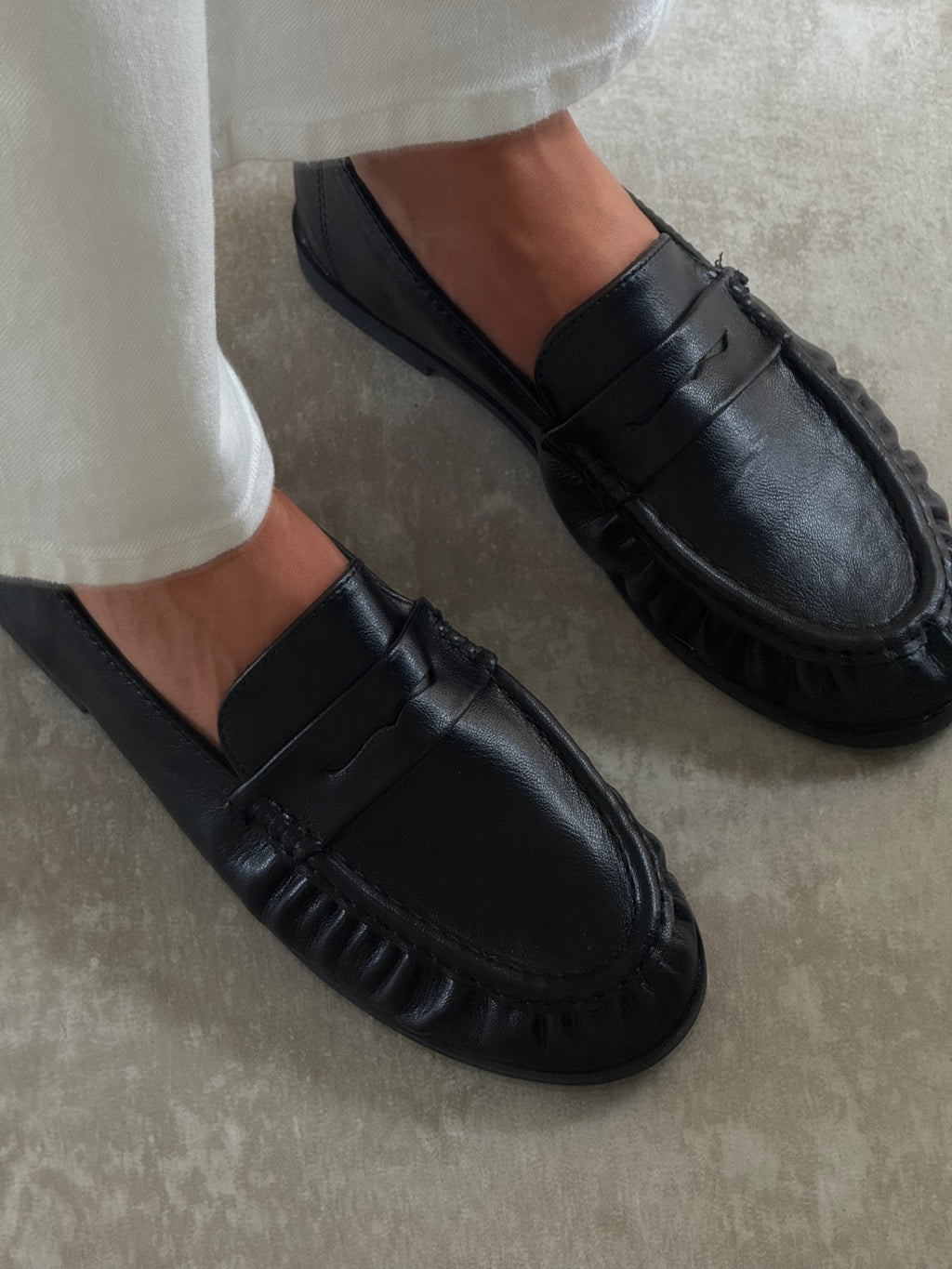 Yuna loafers zwart
