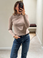 Suzie pulletje met detail taupe