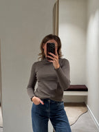Suzie pulletje met detail kaki