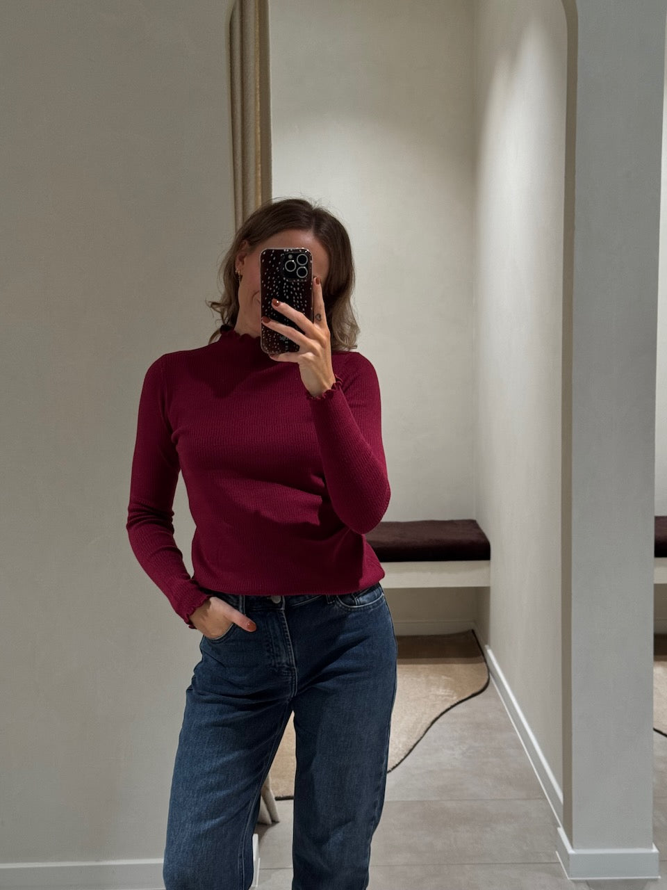 Suzie pulletje met detail bordeaux