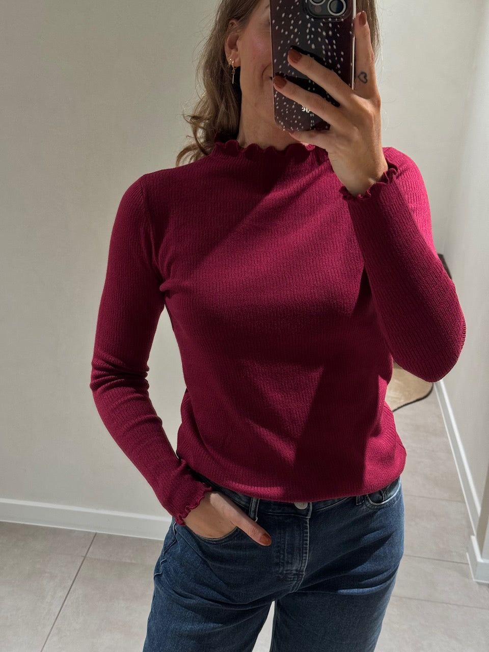 Suzie pulletje met detail bordeaux