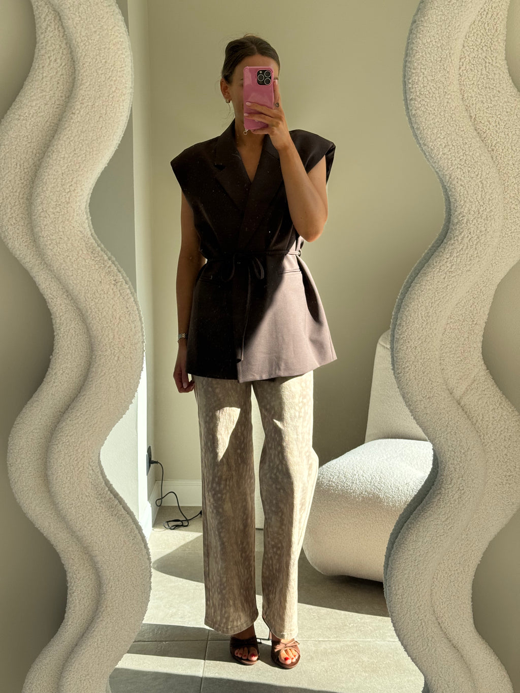Vienna mouwloze blazer bruin