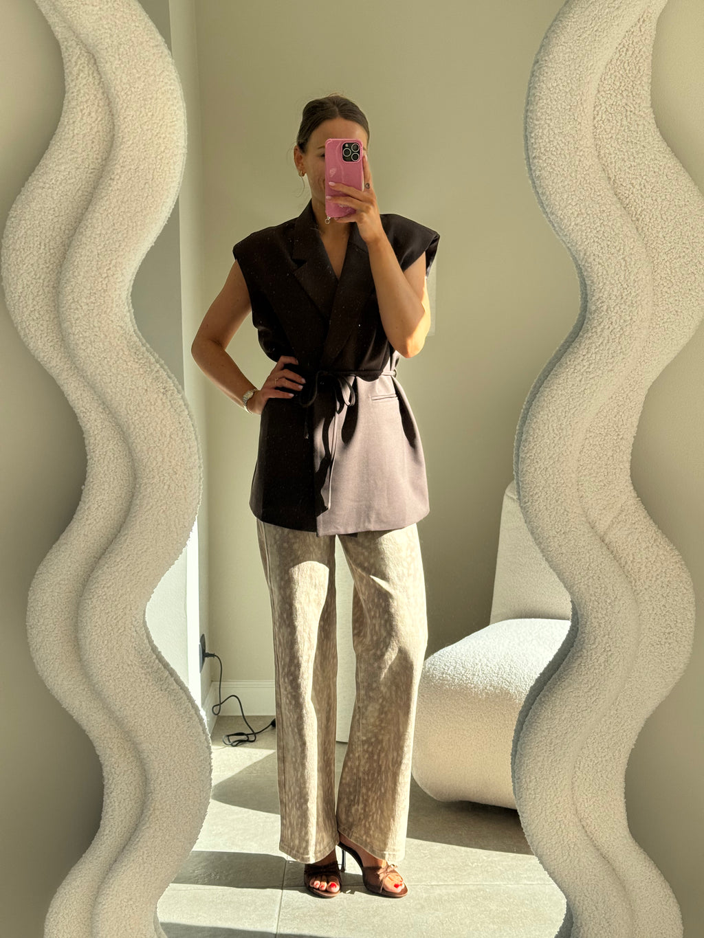 Vienna mouwloze blazer bruin