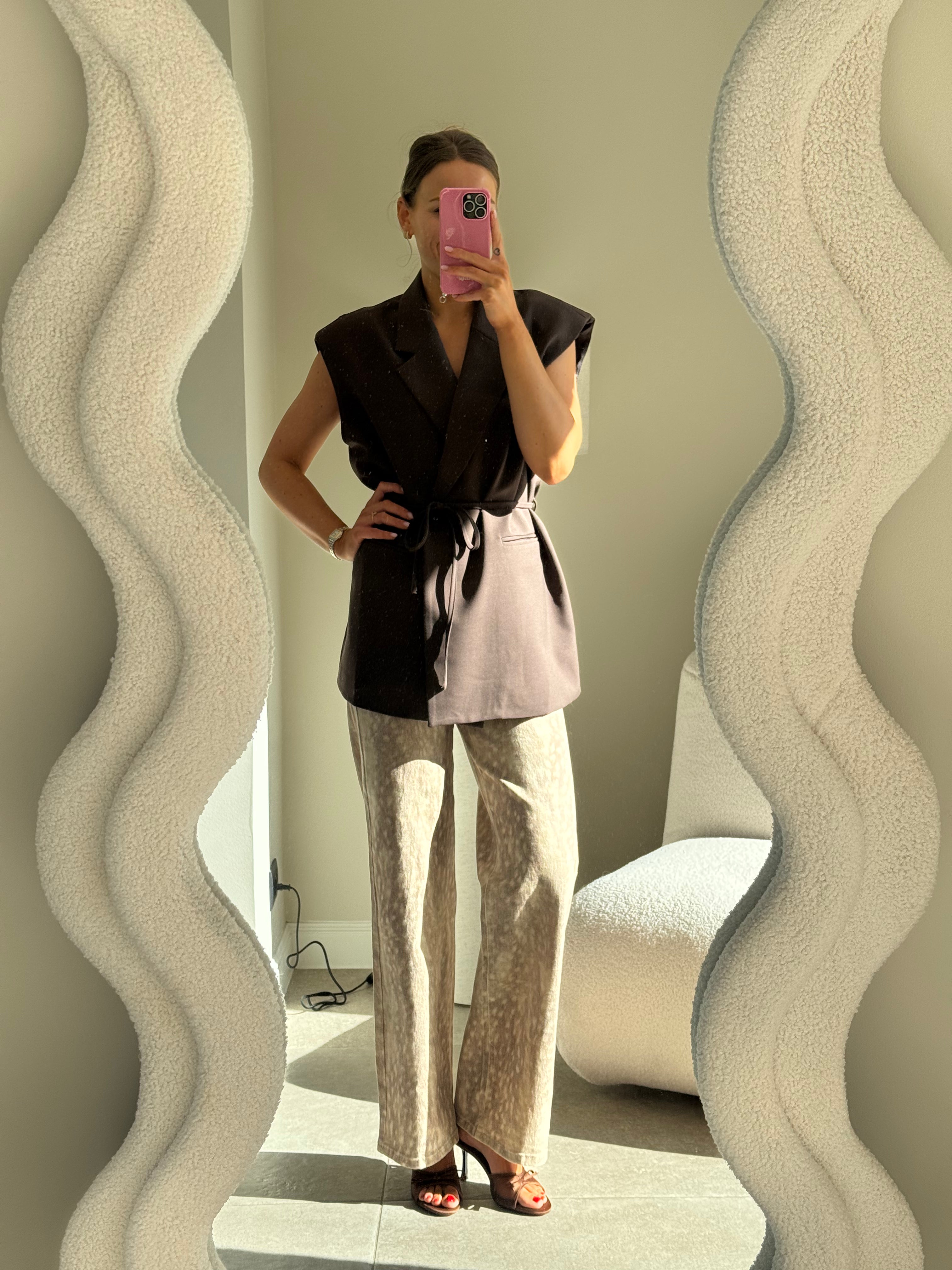 Vienna mouwloze blazer bruin