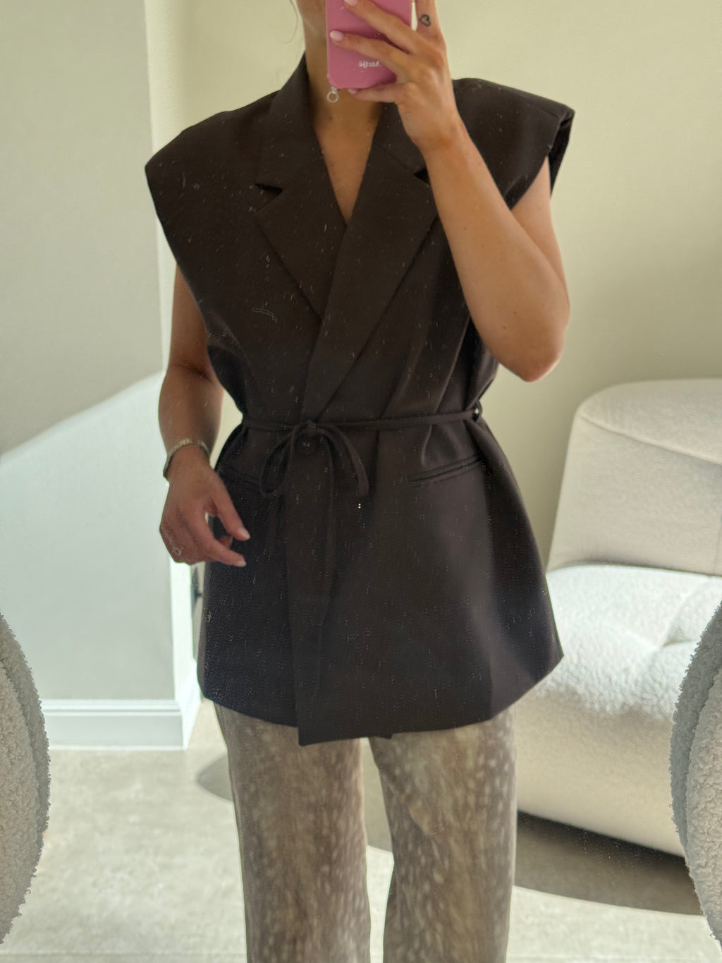 Vienna mouwloze blazer bruin