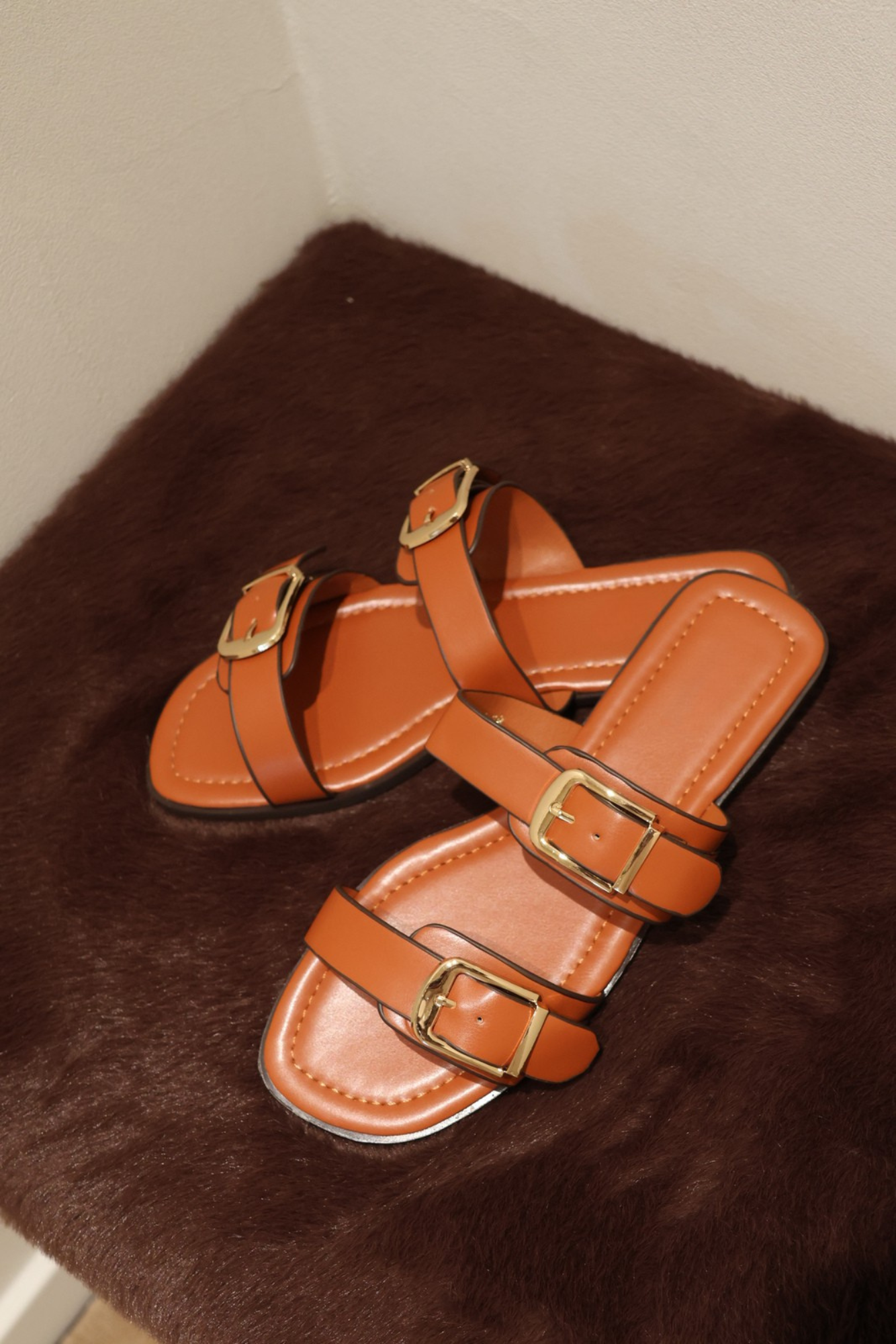 Luisa cognac slipper