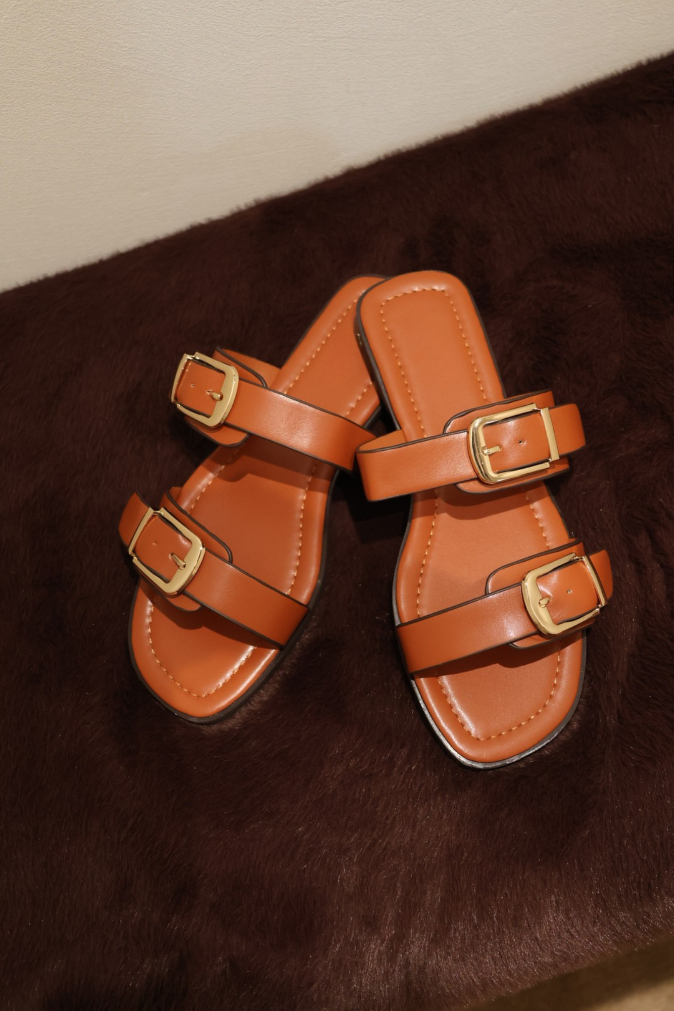 Luisa cognac slipper