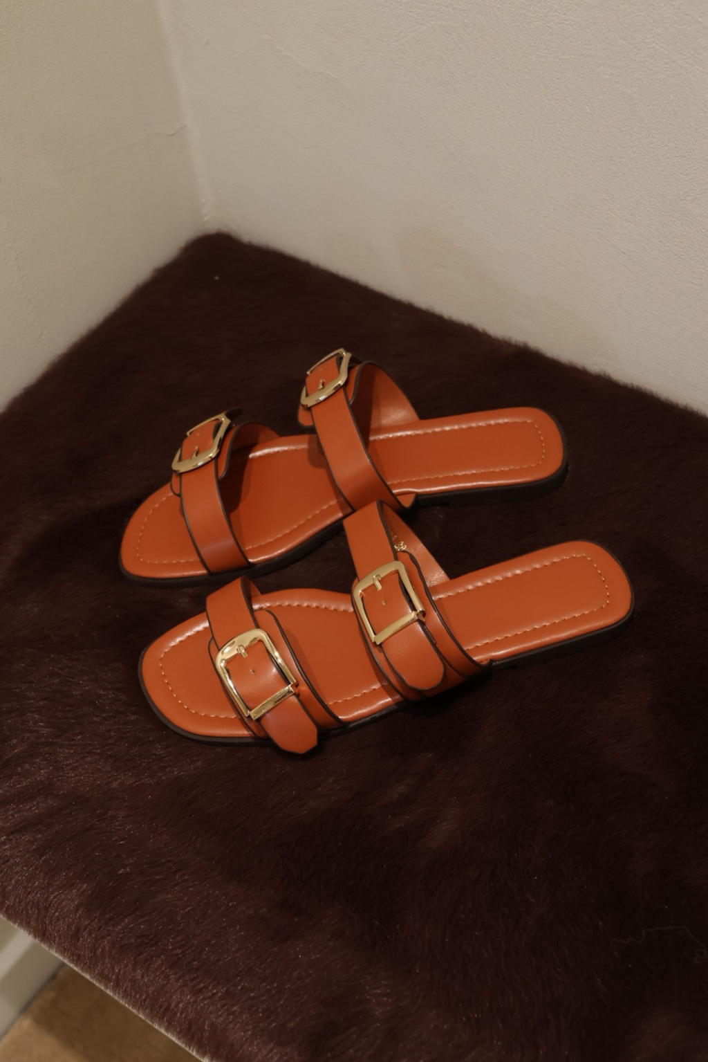Luisa cognac slipper