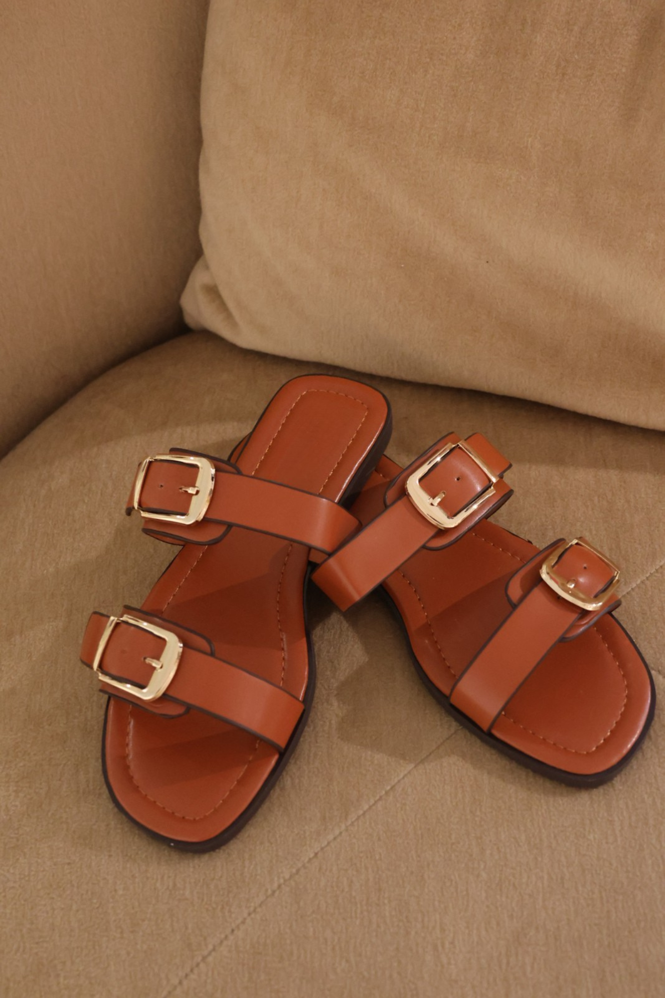 Luisa cognac slipper
