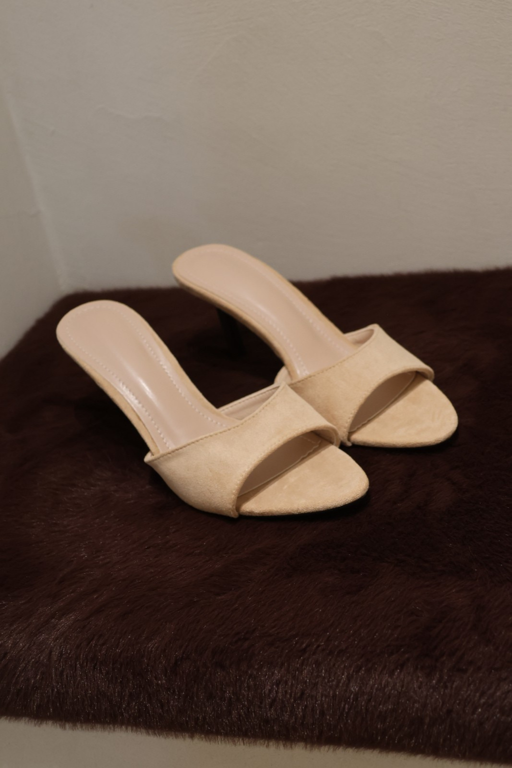 Nadia beige suède sandaal