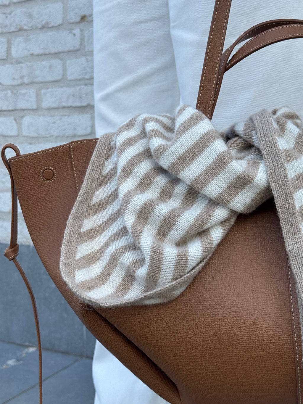 Lou gestreept sjaaltje beige/ecru