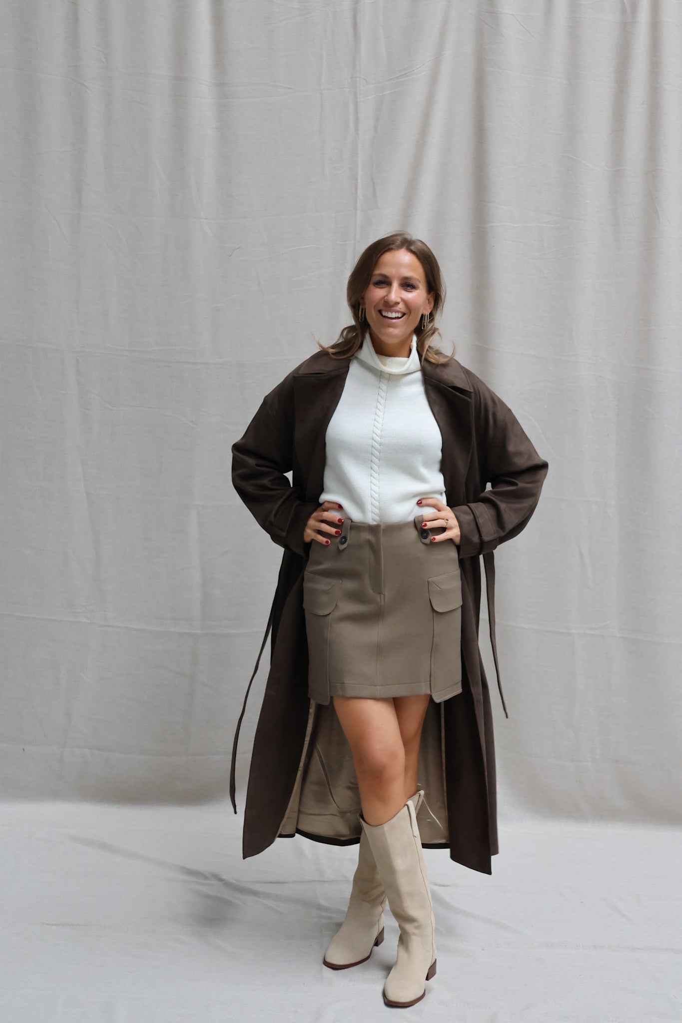 Kaat mini cargo skirt kaki