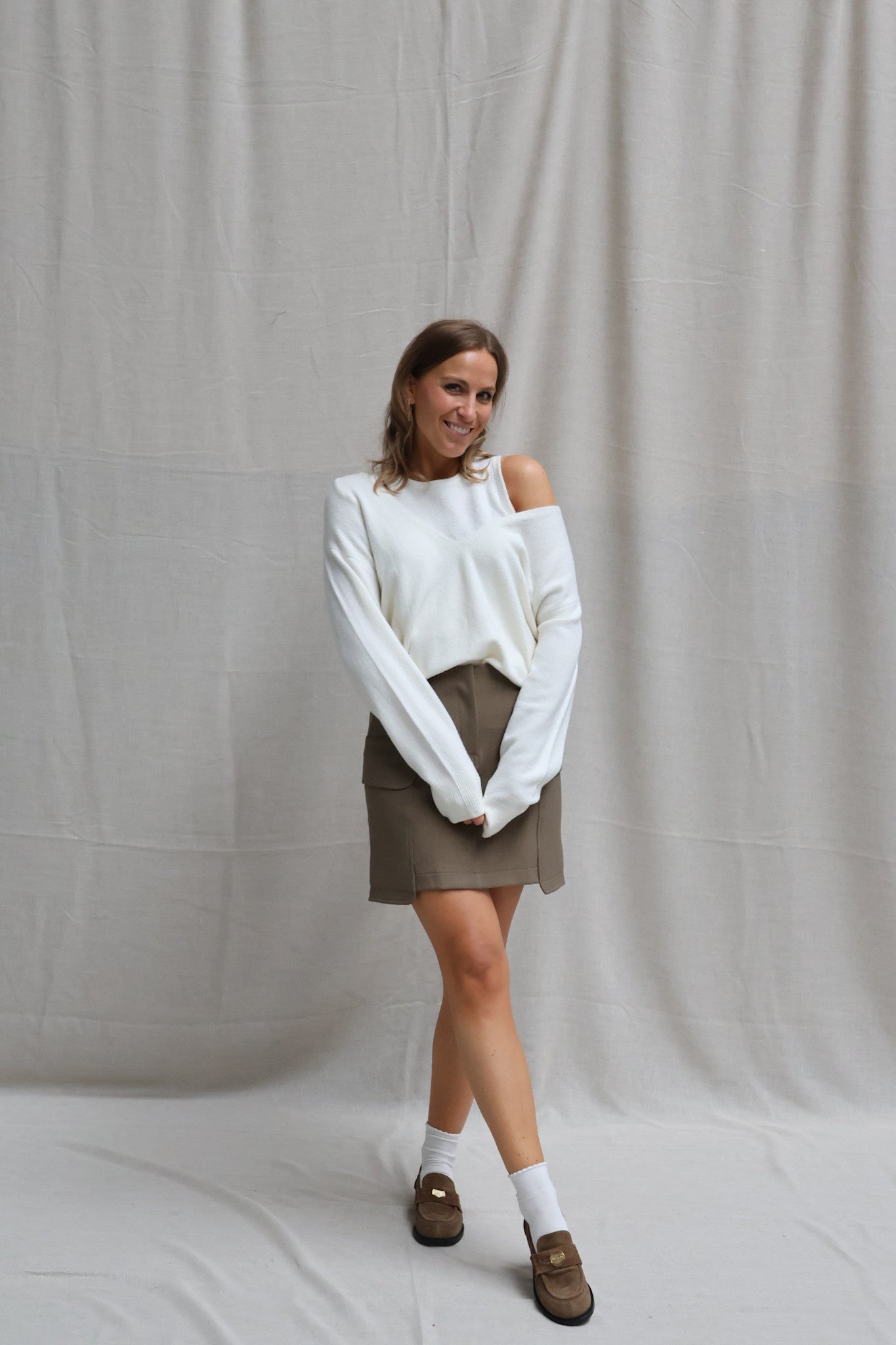 Caroline V-neck twinset offwhite