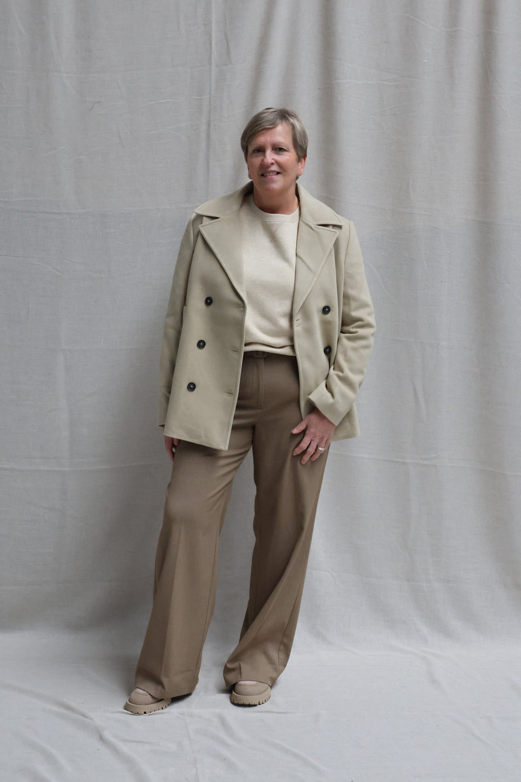 Loua trousers kaki with belt