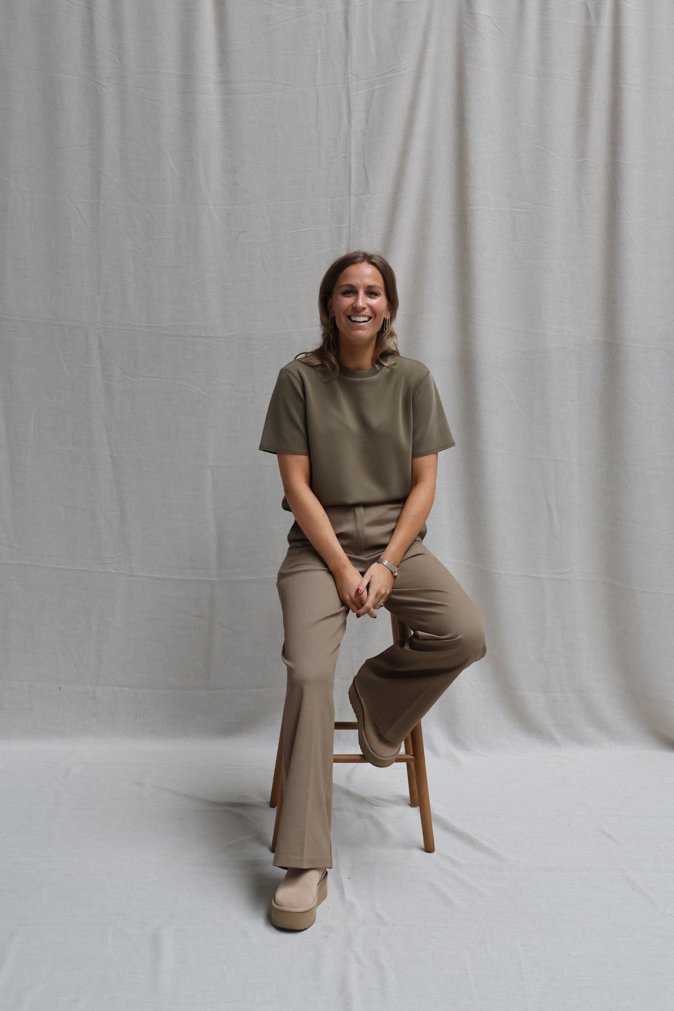 Loua trousers kaki with belt