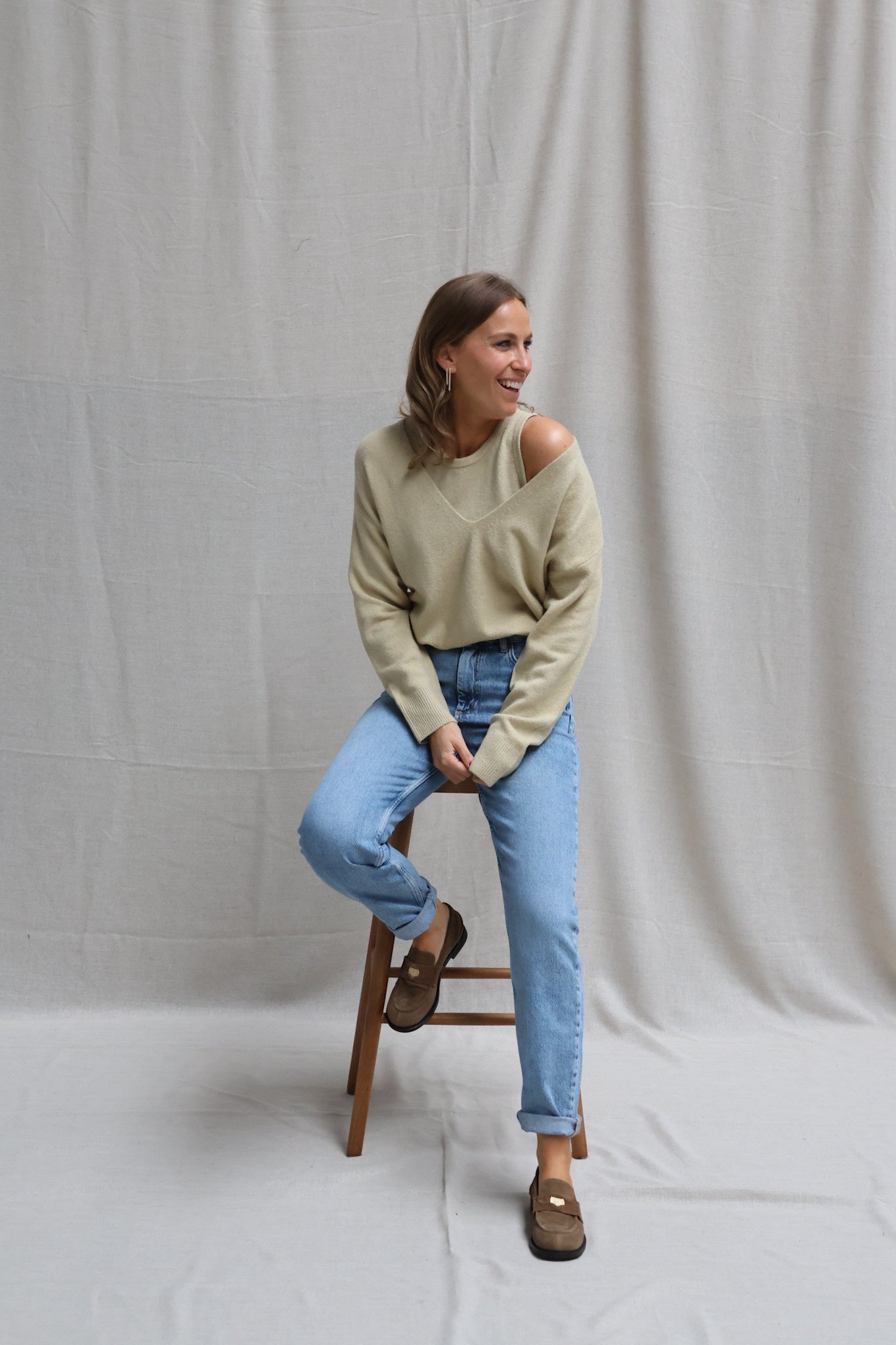 Caroline V-neck twinset soft green